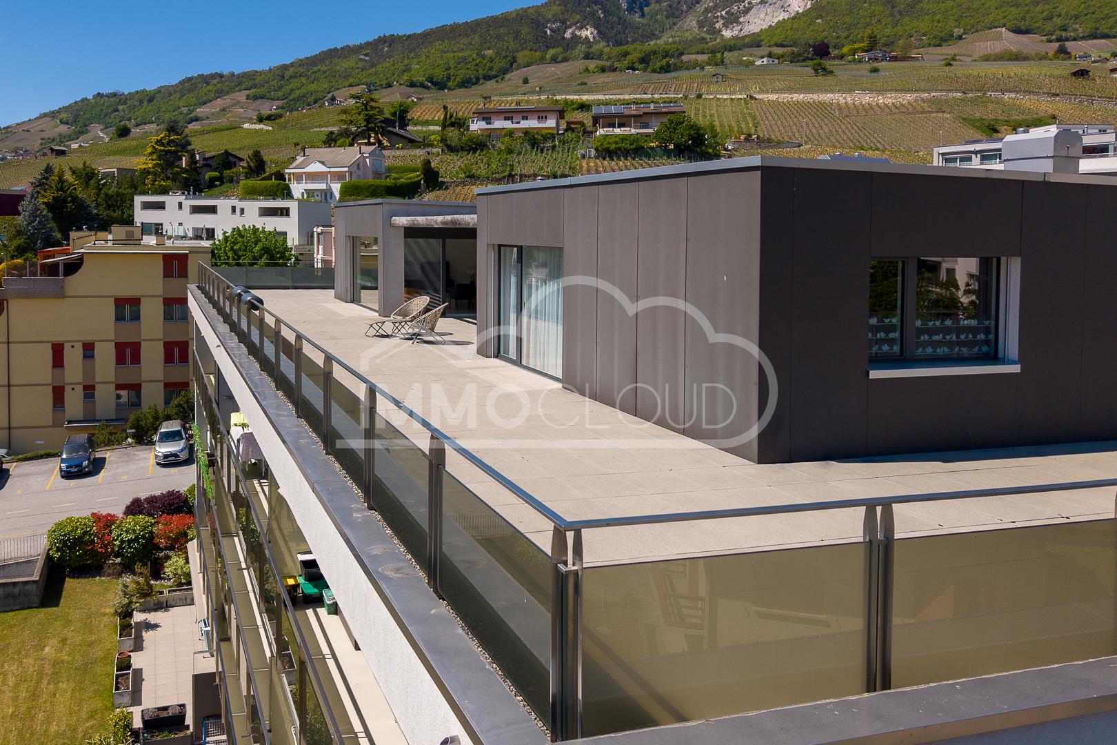 Dachterrasse mit Bergblick