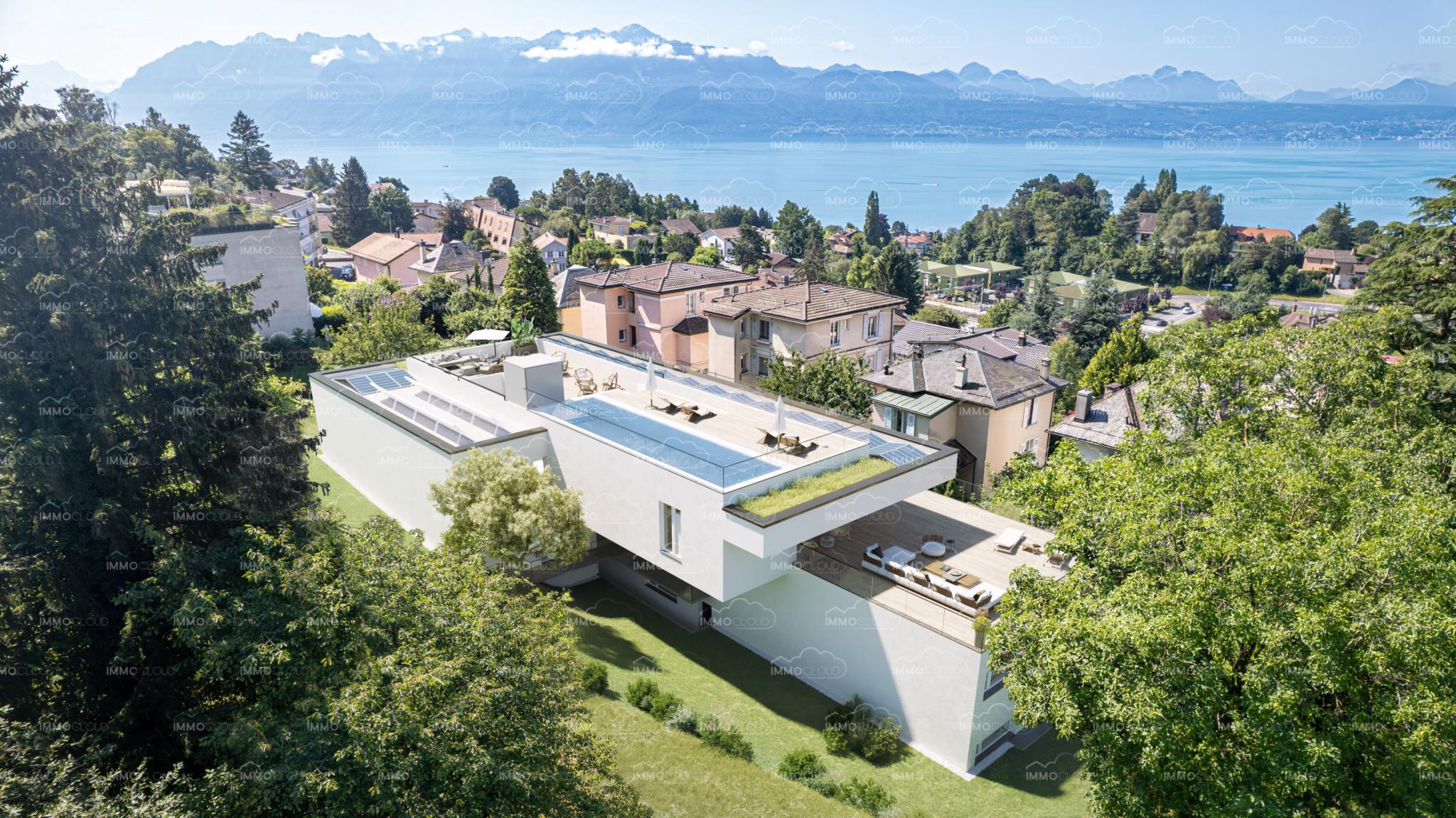 Moderne Villa mit Seeblick und Dachterrasse