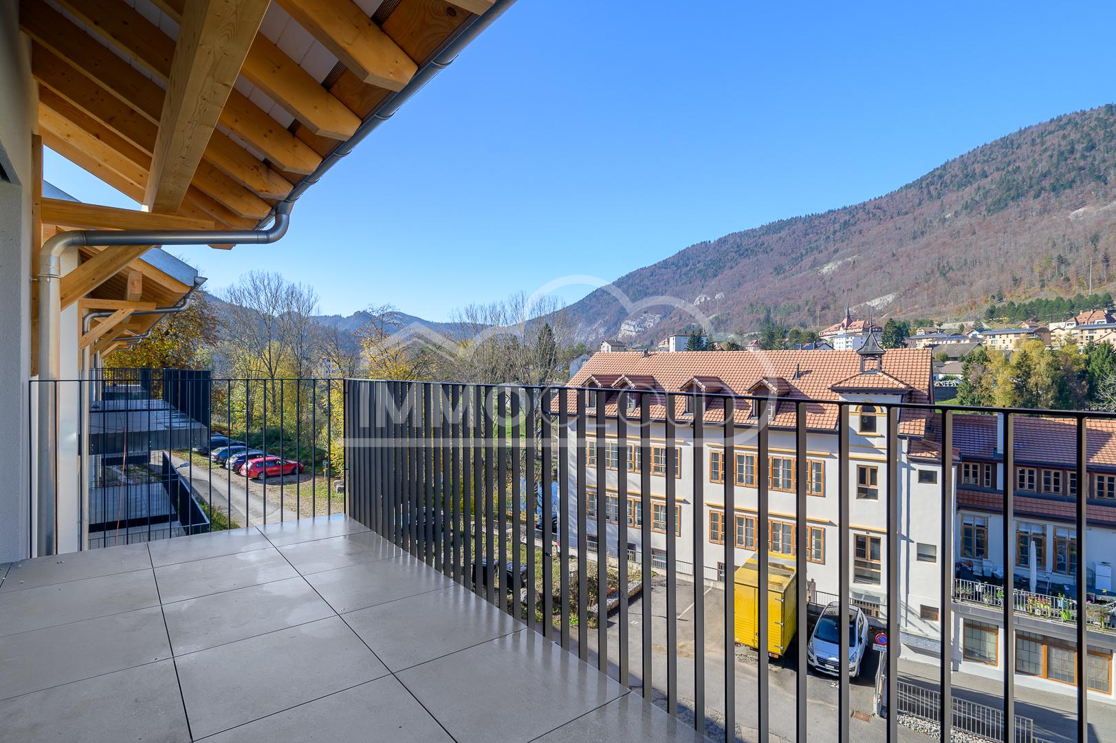 Balkon mit Bergblick