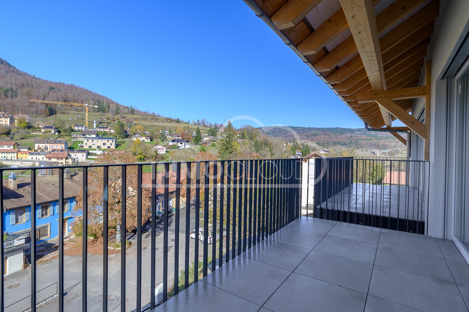 Balkon mit Bergblick