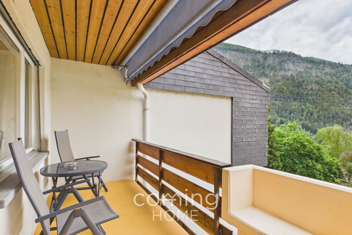 Balkon mit Bergblick