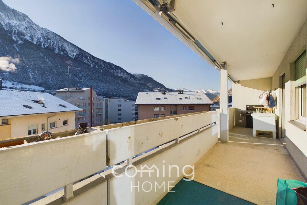 Balkon mit Bergblick