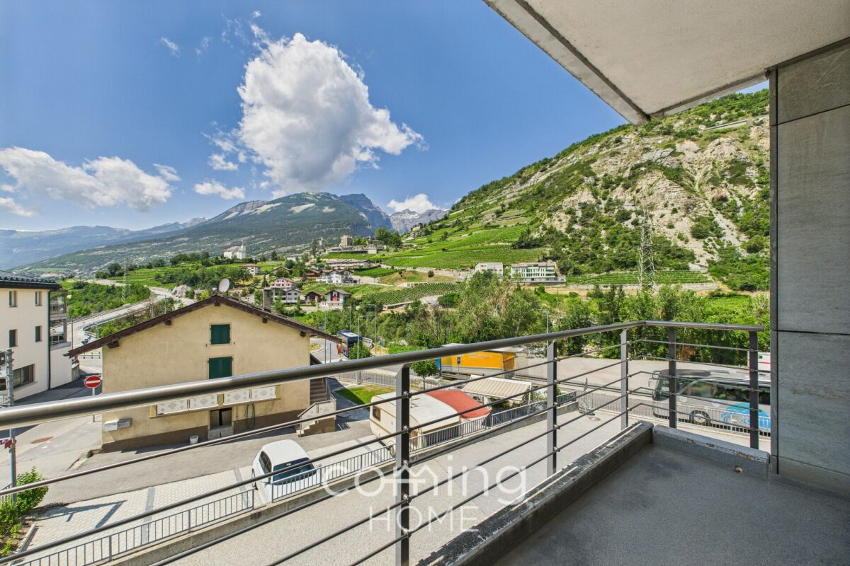 Balkon mit Bergblick