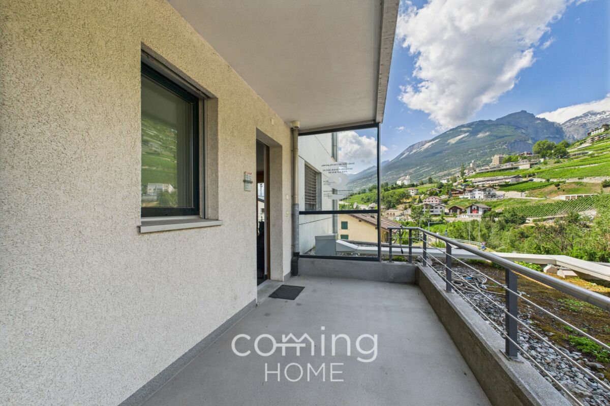 Balkon mit Bergblick
