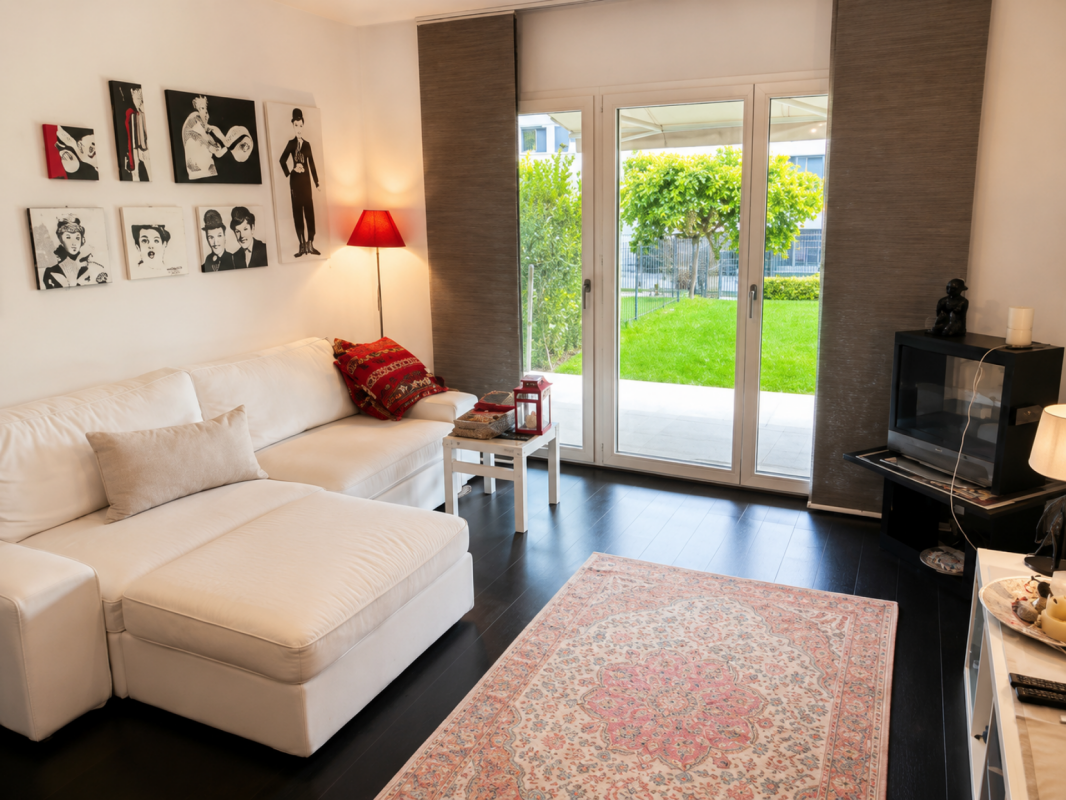 Wohnzimmer mit Terrassenzugang