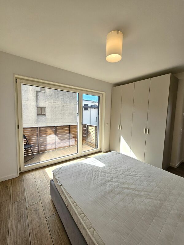 Schlafzimmer mit Balkonzugang