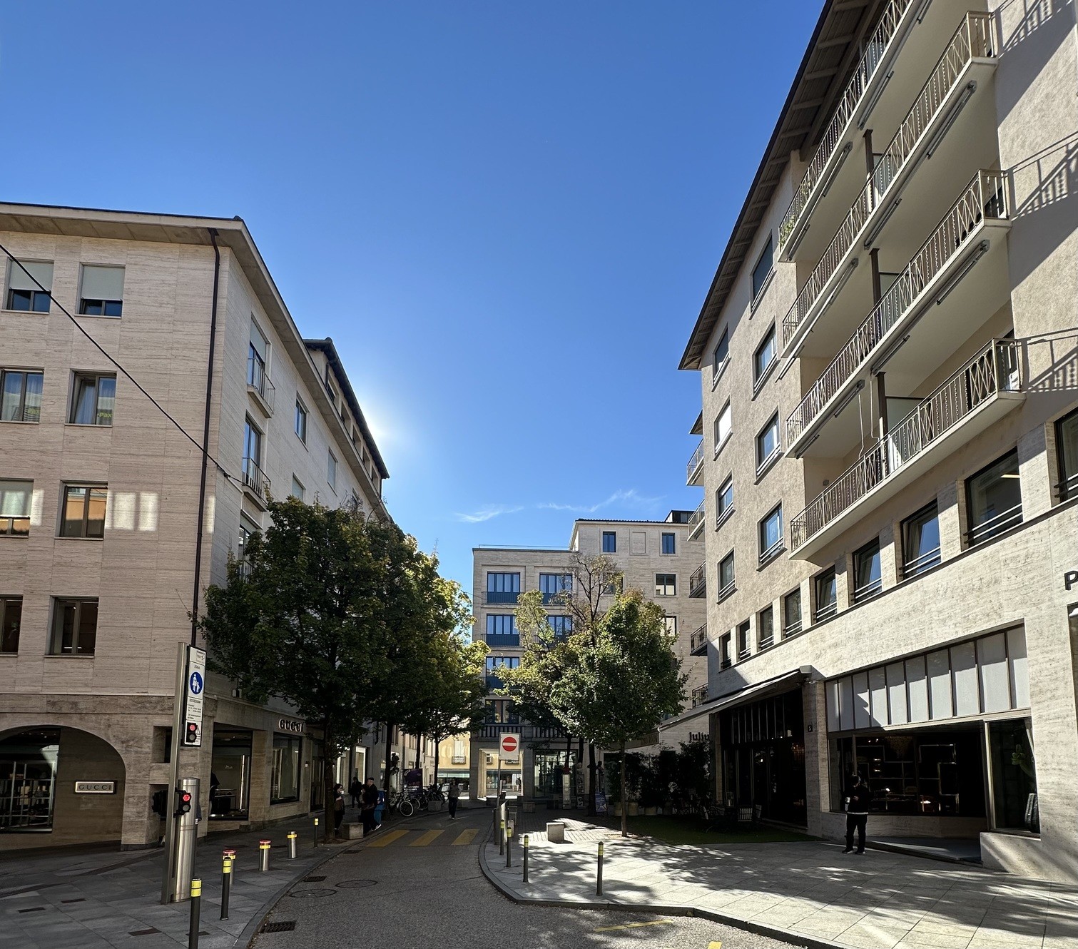 AFFITTASI CENTRALISSIMO APPARTAMENTO ARREDATO CON BALCONE – Lugano