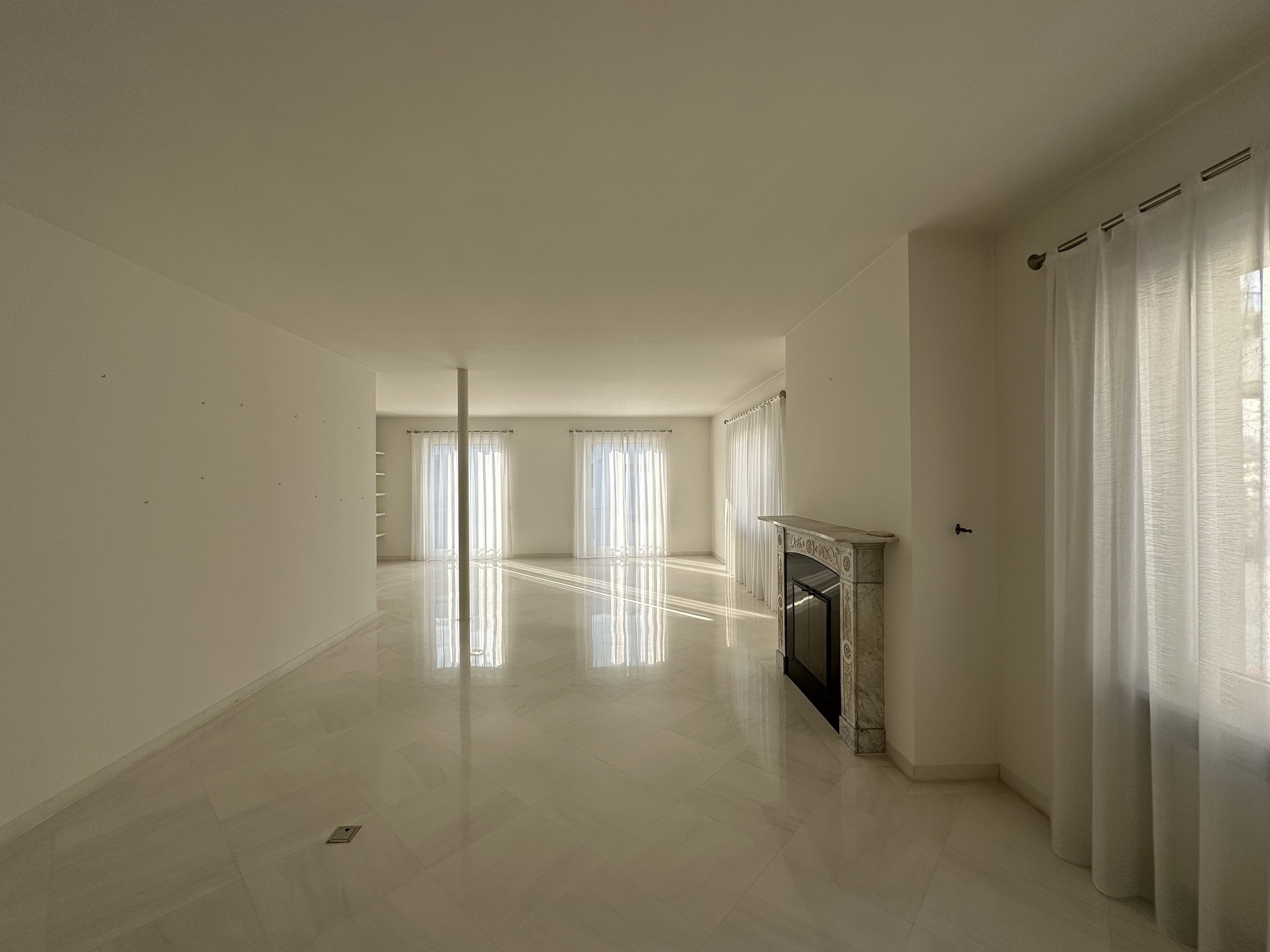 AFFITTASI SIGNORILE APPARTAMENTO IN CENTRO – Lugano