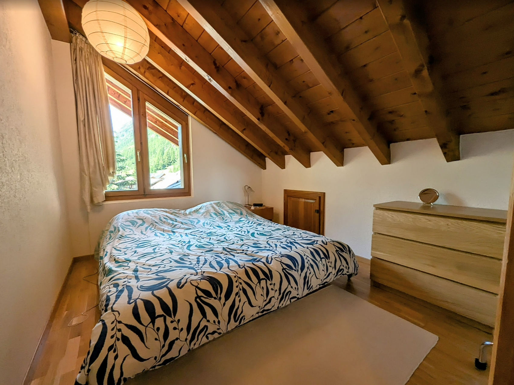 Gemütliches Dachgeschoss-Schlafzimmer