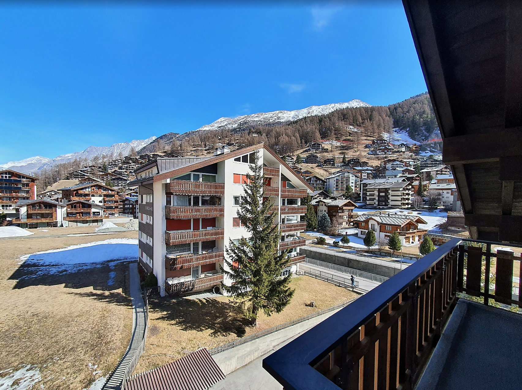 Bergblick vom Balkon