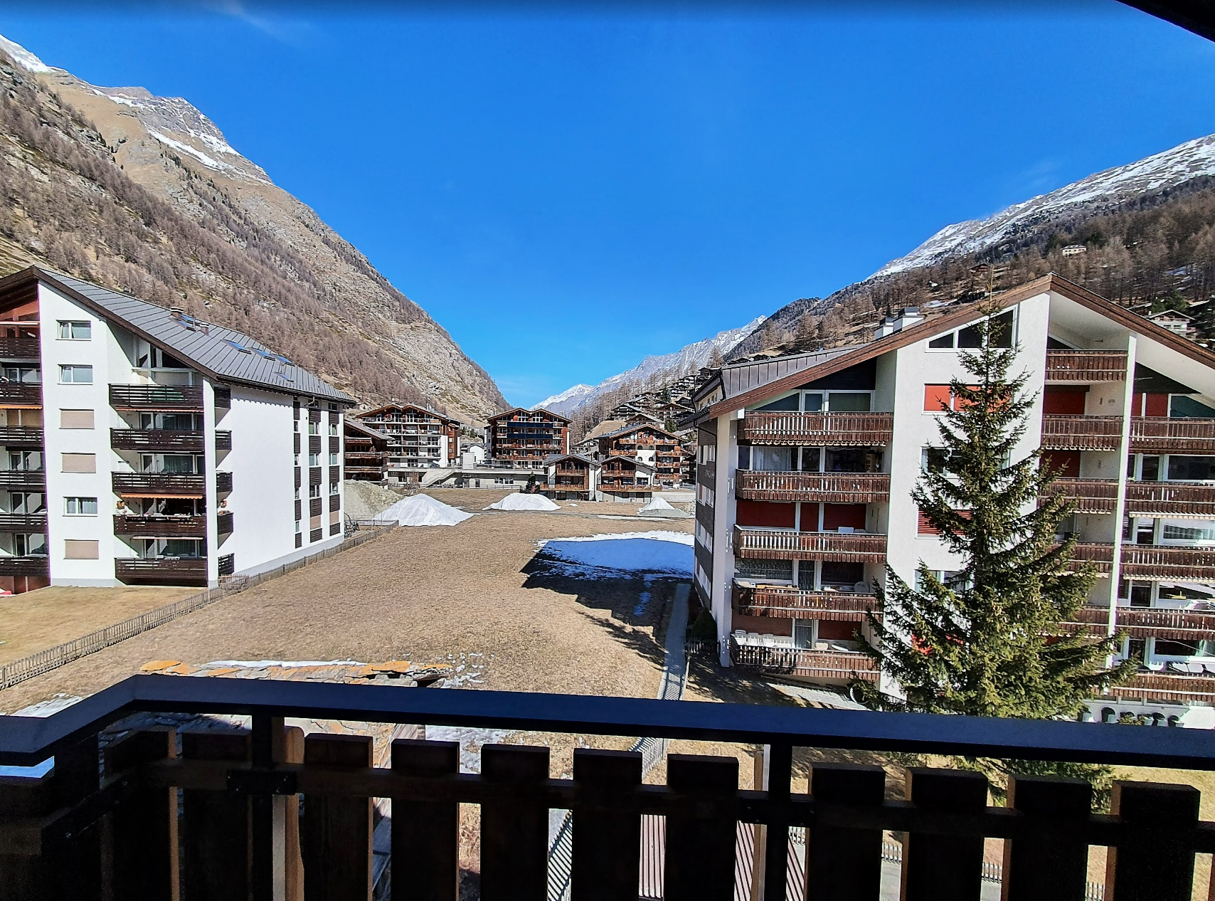 Bergblick vom Balkon
