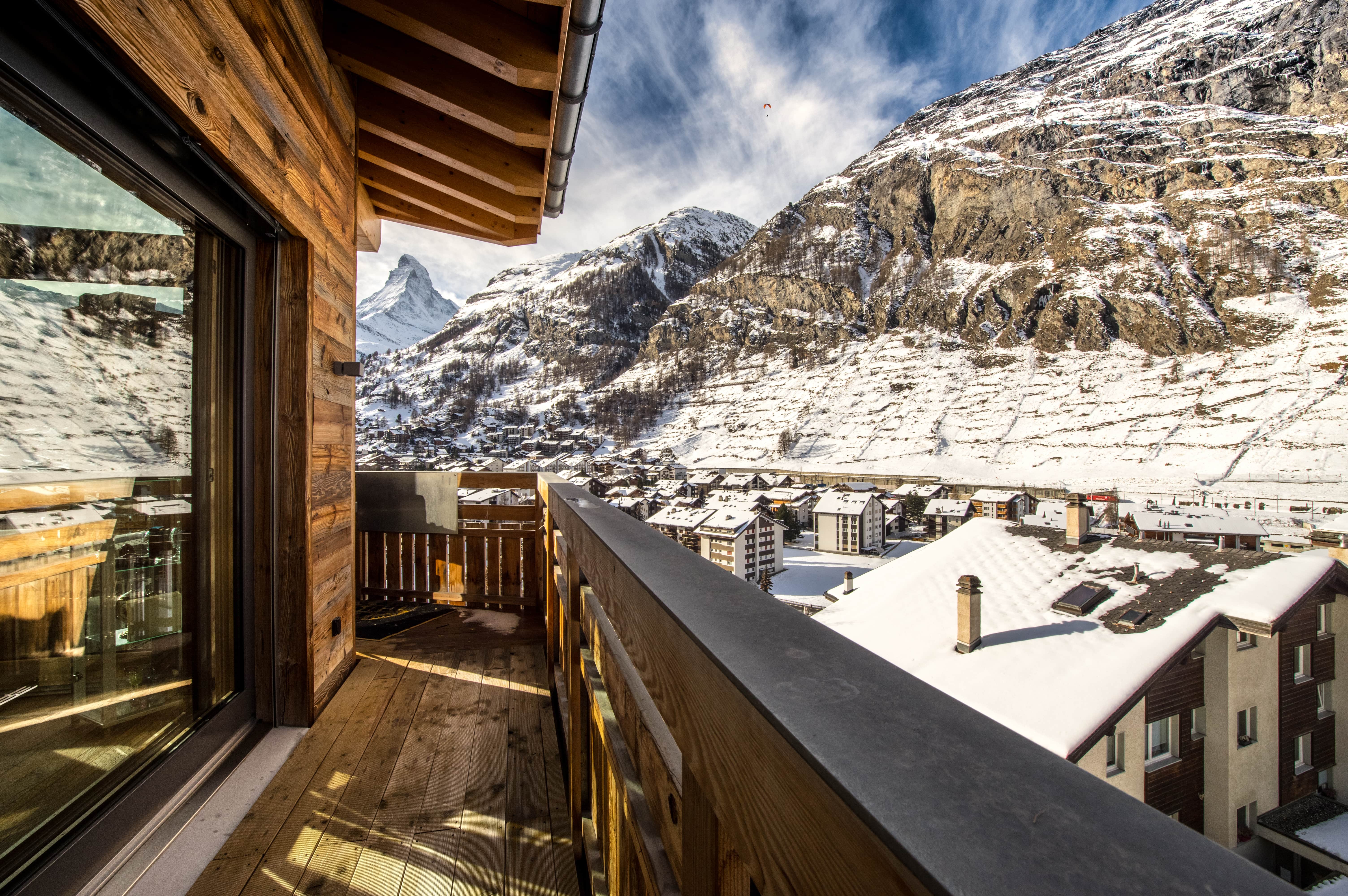 Balkon mit Bergblick