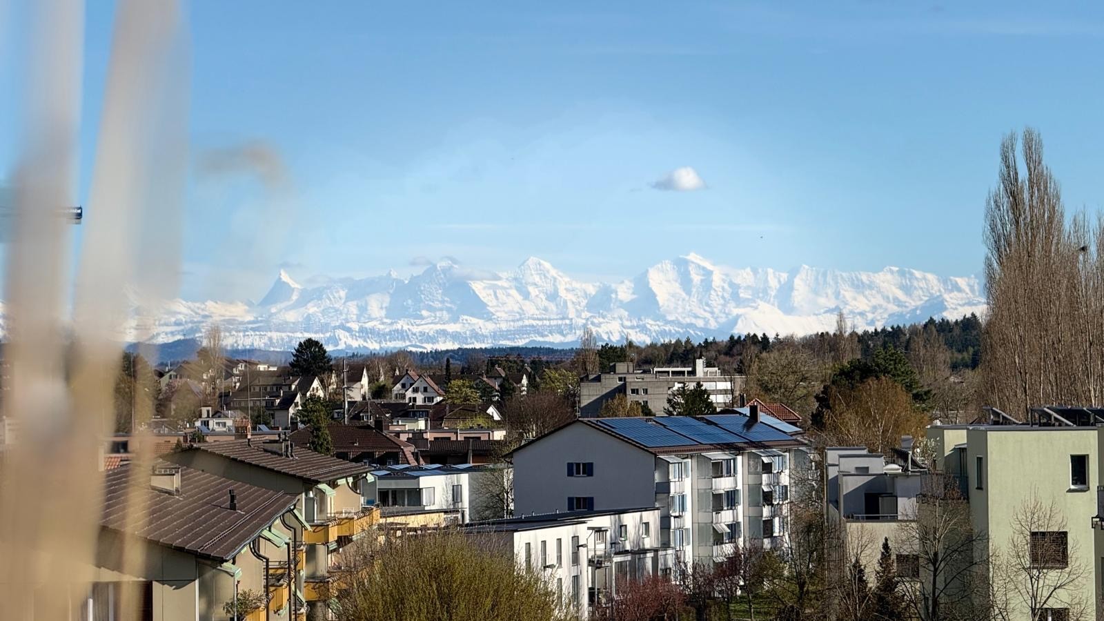 Wohnsiedlung mit Alpenblick