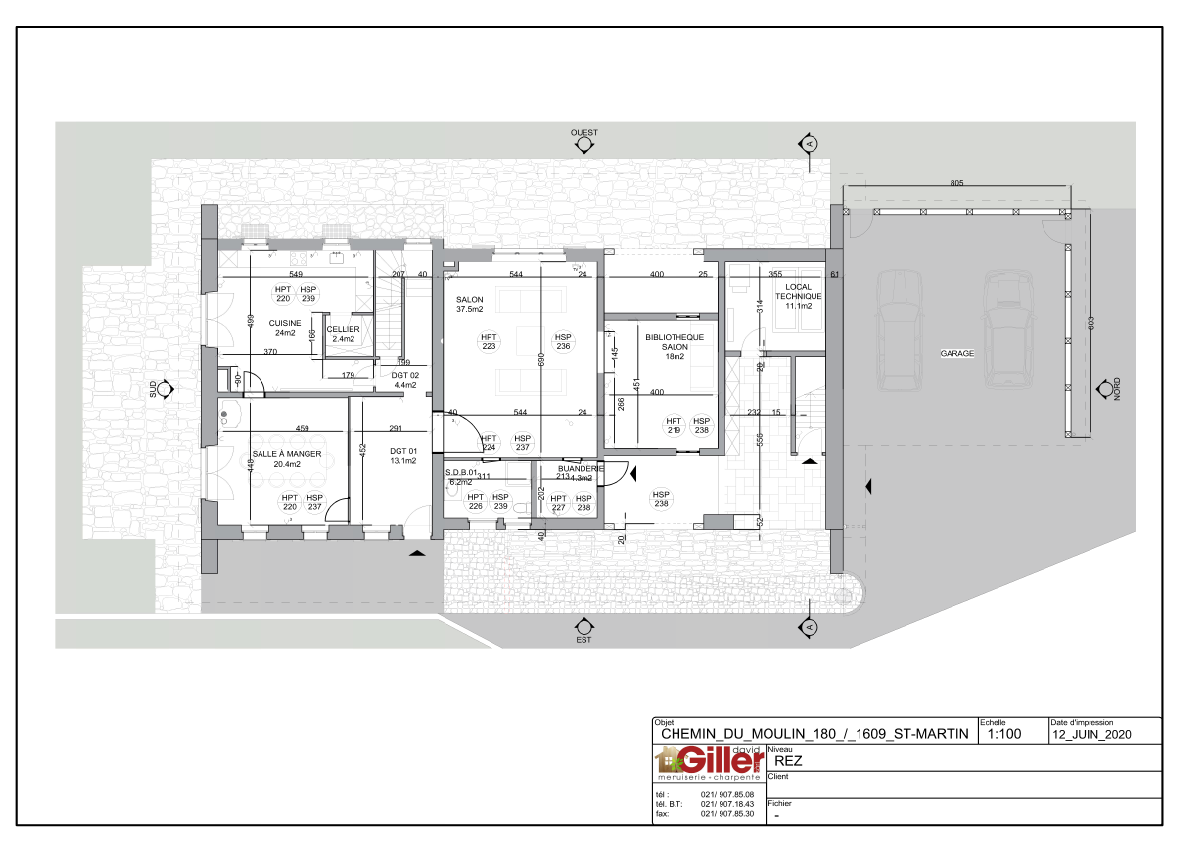 Grundriss mit Garage und Wohnräumen