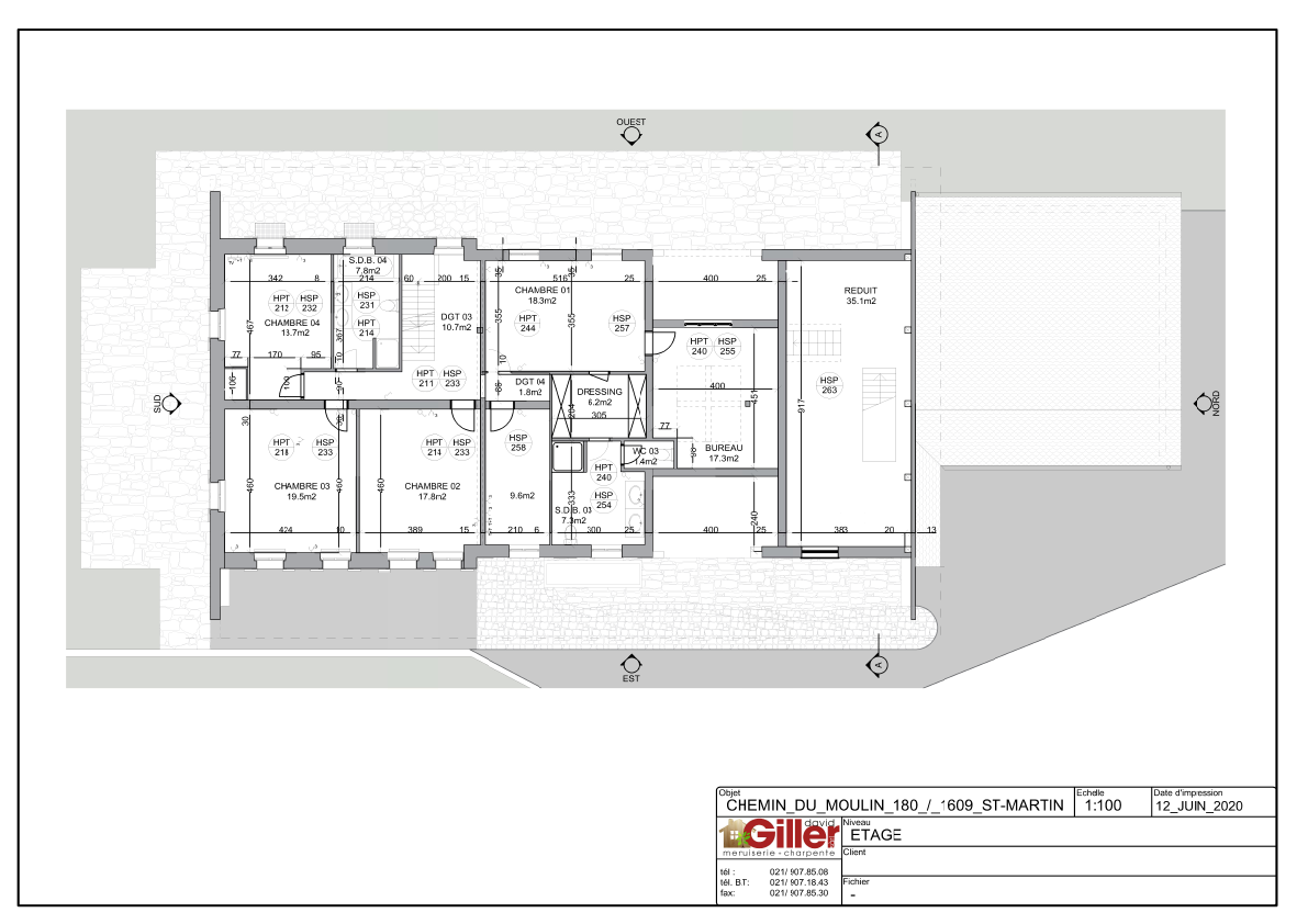 Grundriss eines Obergeschosses mit mehreren Zimmern