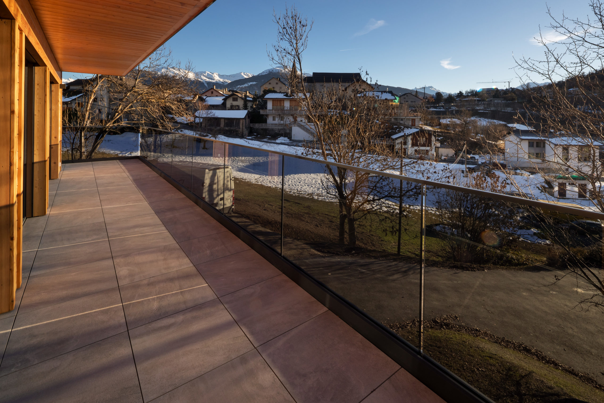 Balkon mit Bergblick