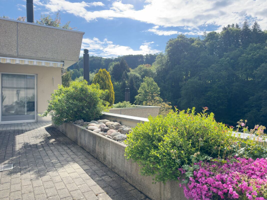 Terrasse mit Gartenblick