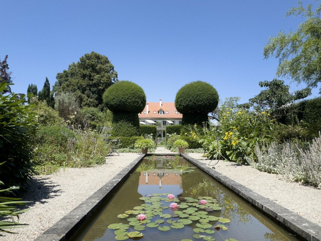 Formaler Garten mit Wasserbecken