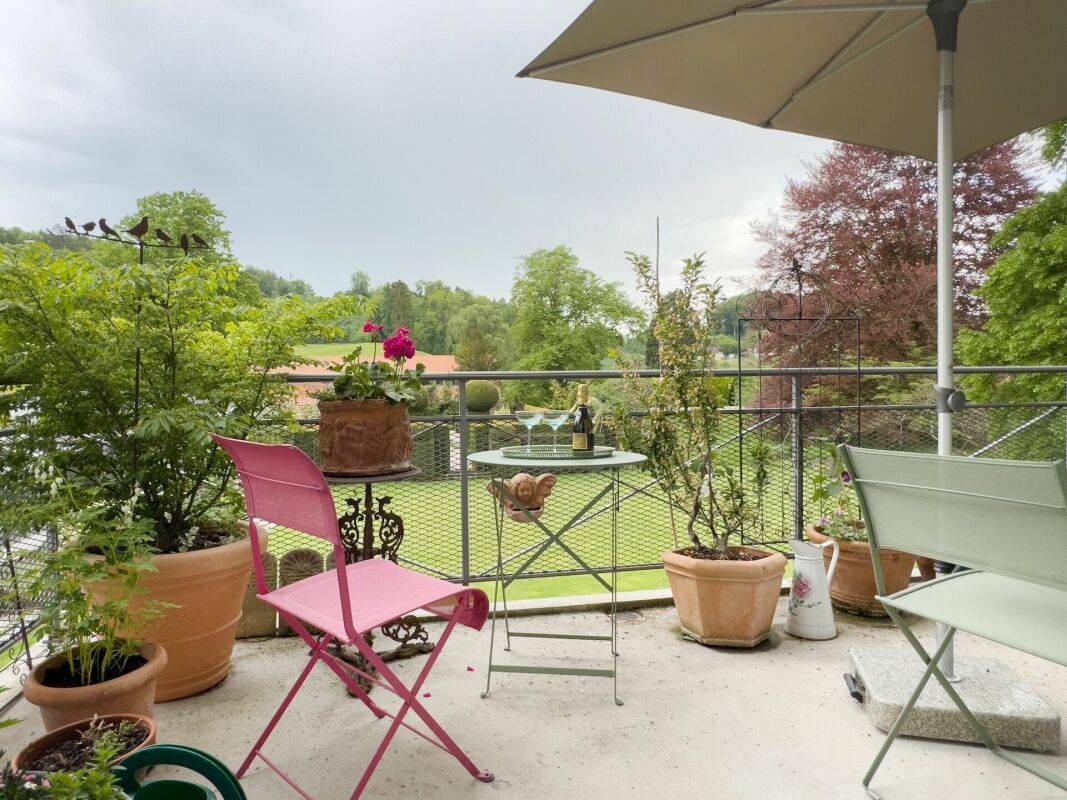 Terrasse mit Blick ins Grüne