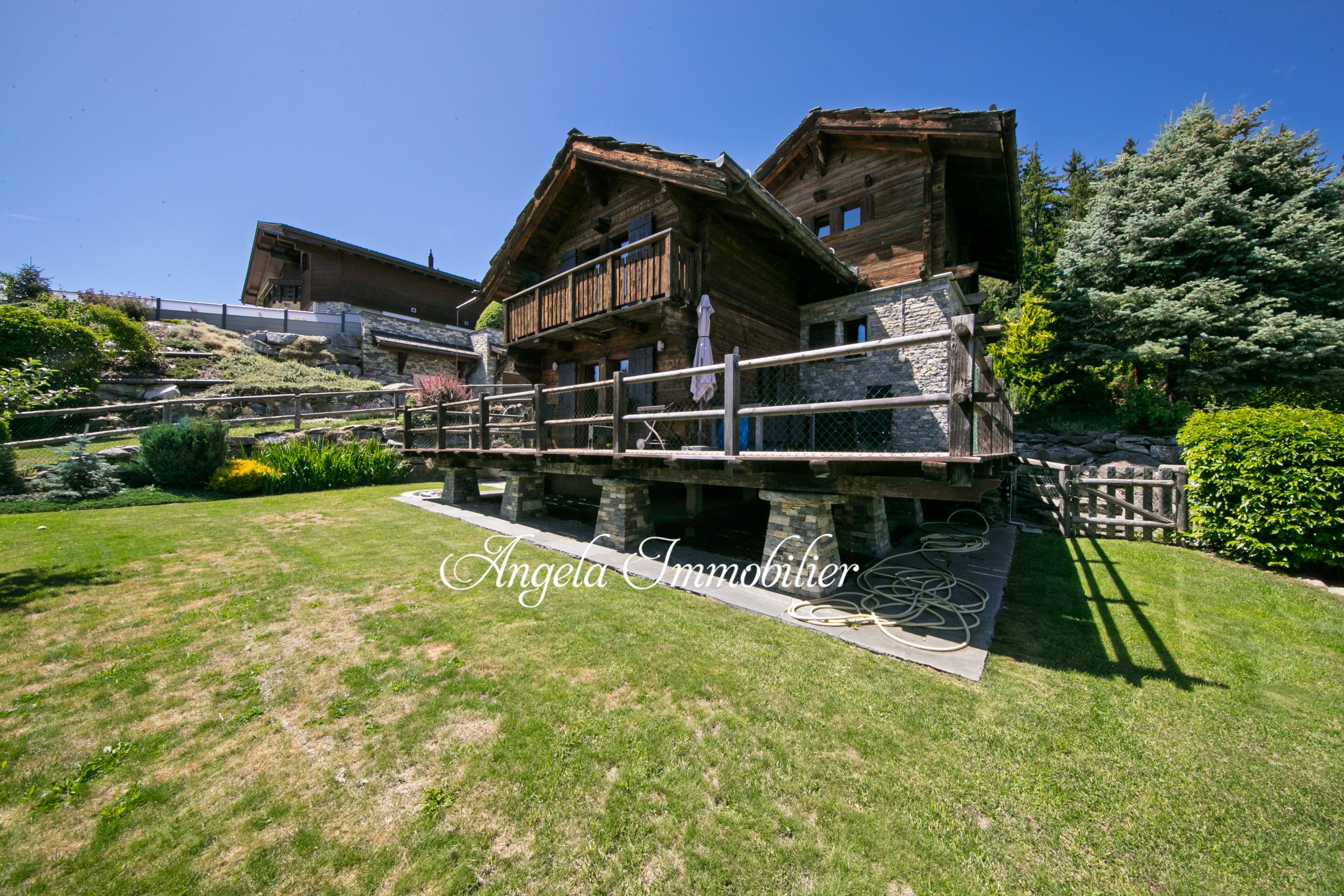 Alpen-Chalet mit Garten