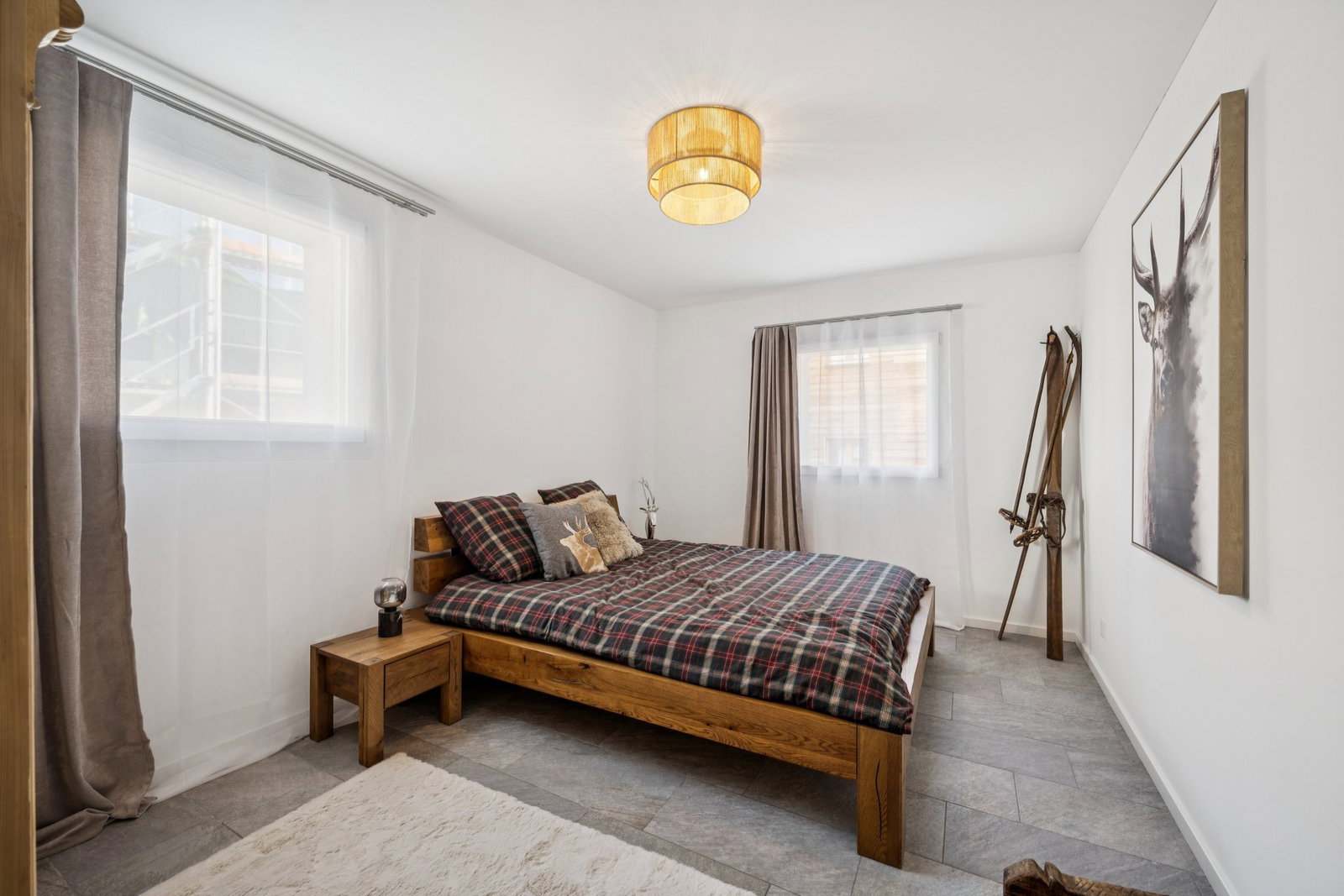 Rustik eingerichtetes Schlafzimmer
