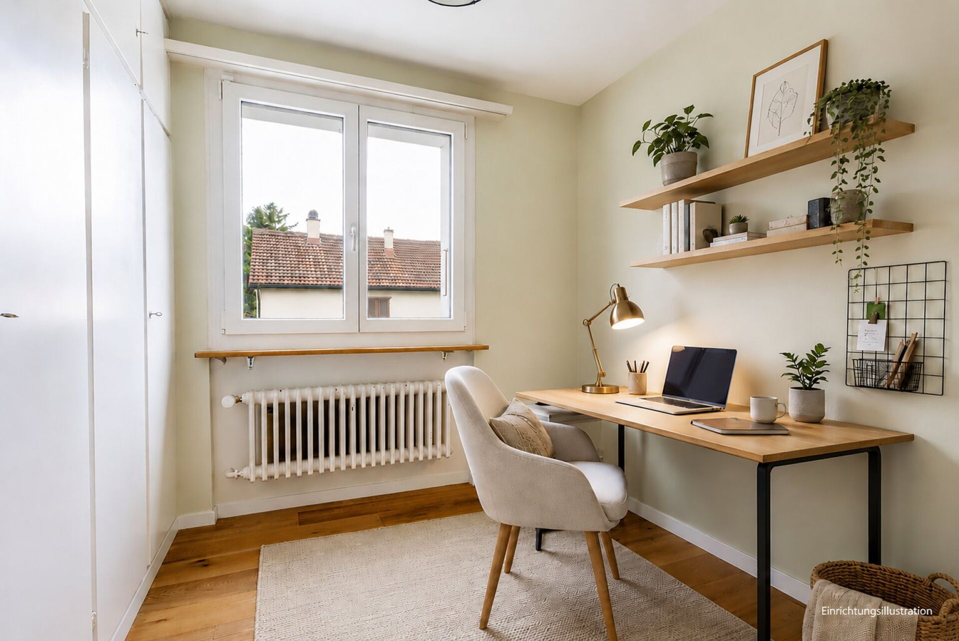 Helles Homeoffice mit Fenster und Schreibtisch