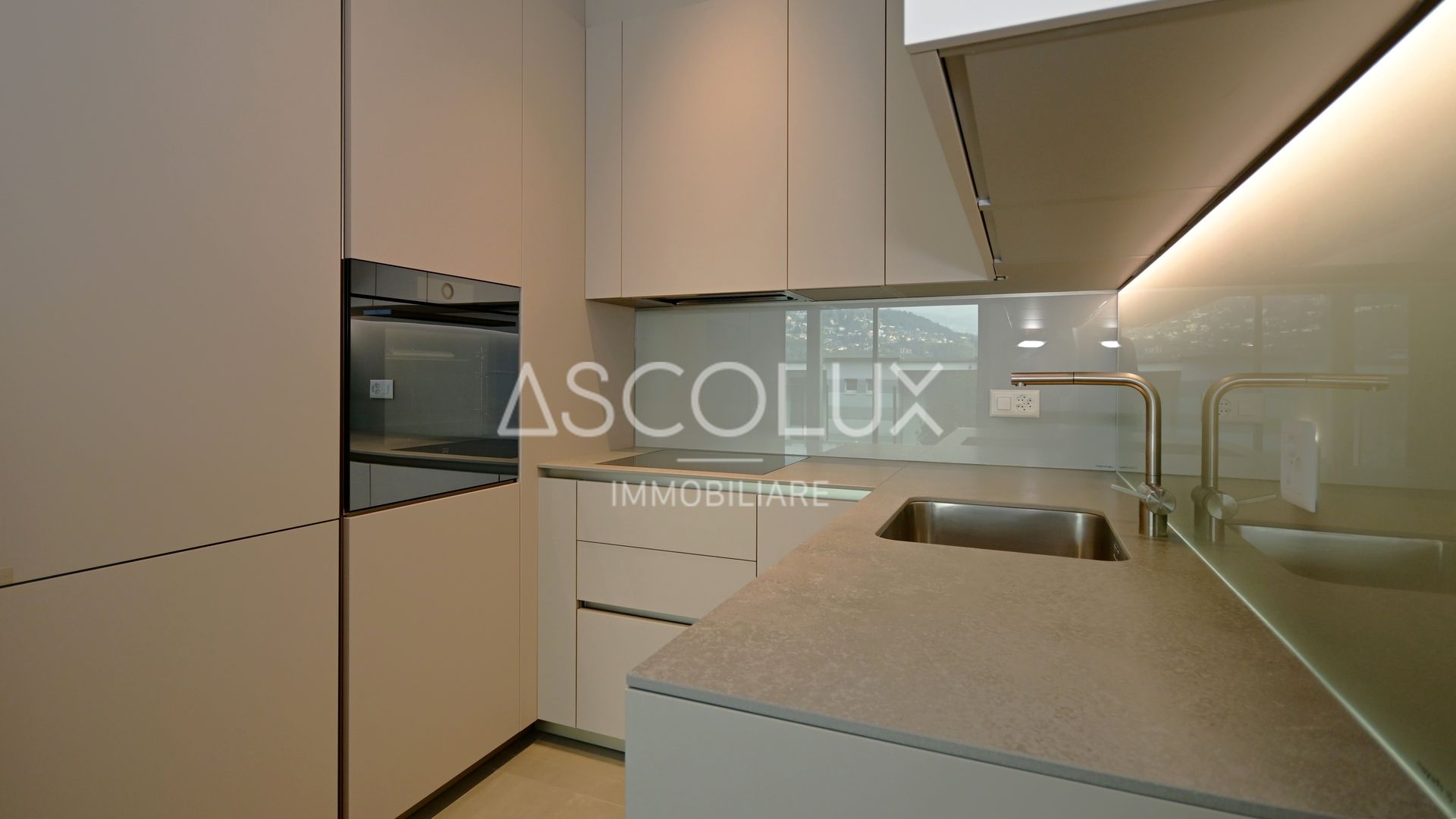 Moderne Küche mit integriertem Design