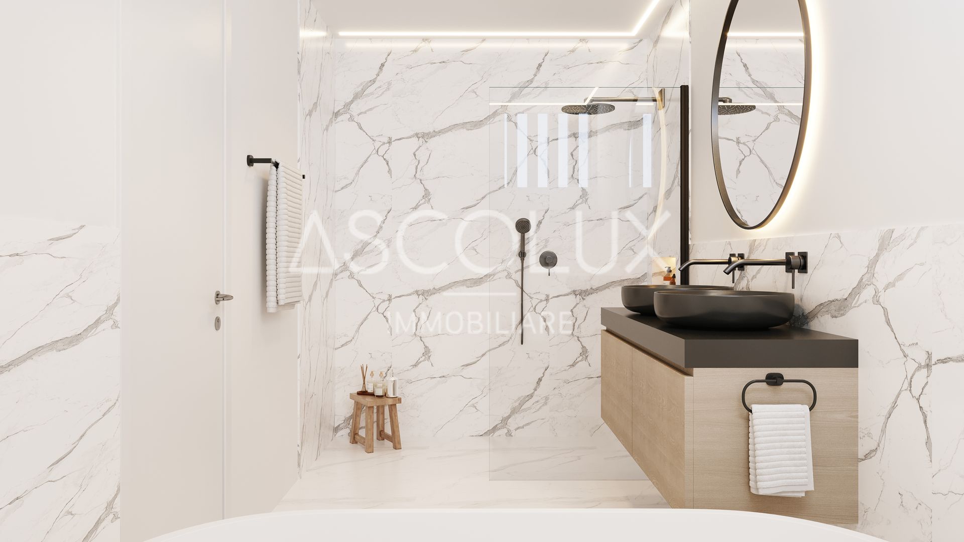Luxuriöses Badezimmer mit Marmoroptik