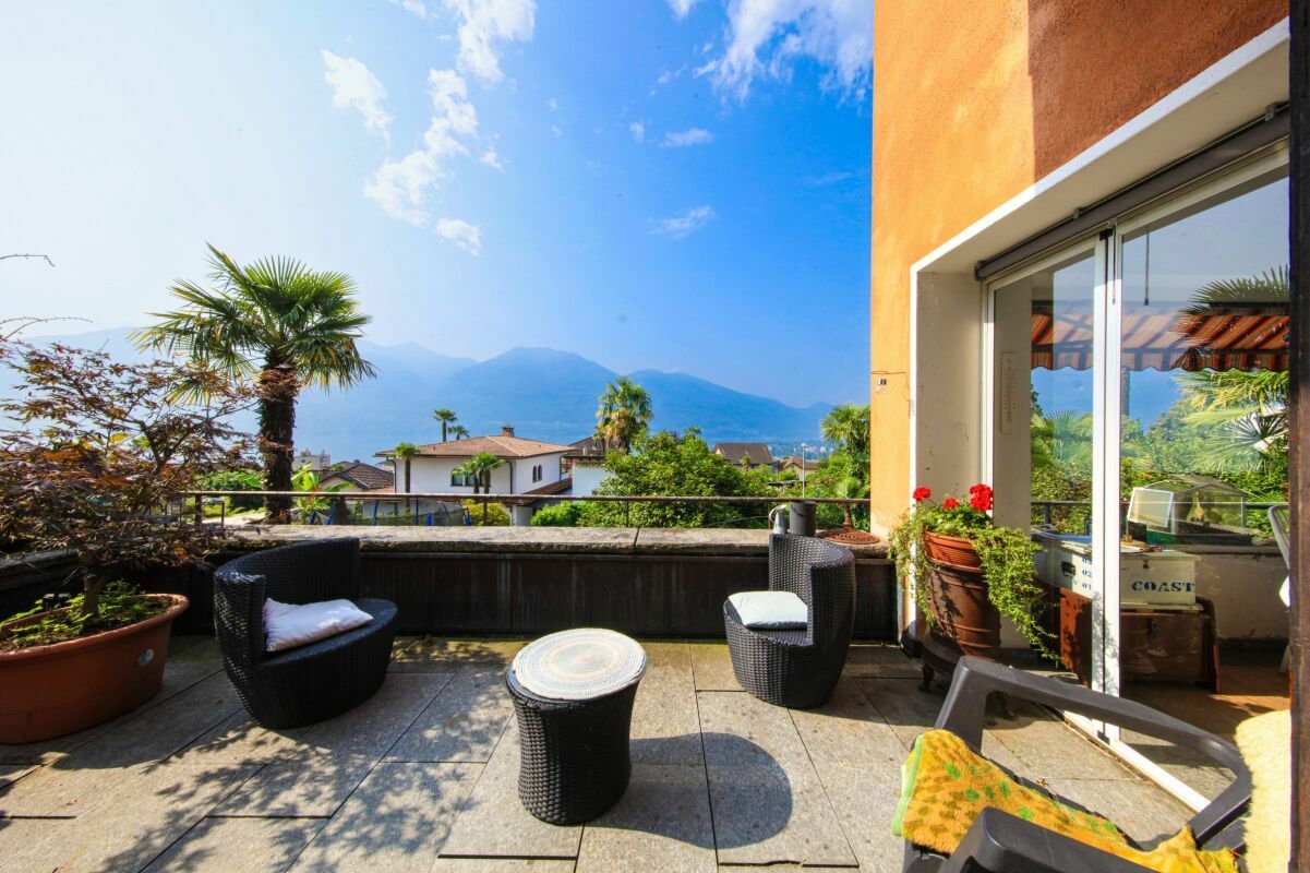Terrasse mit Bergblick