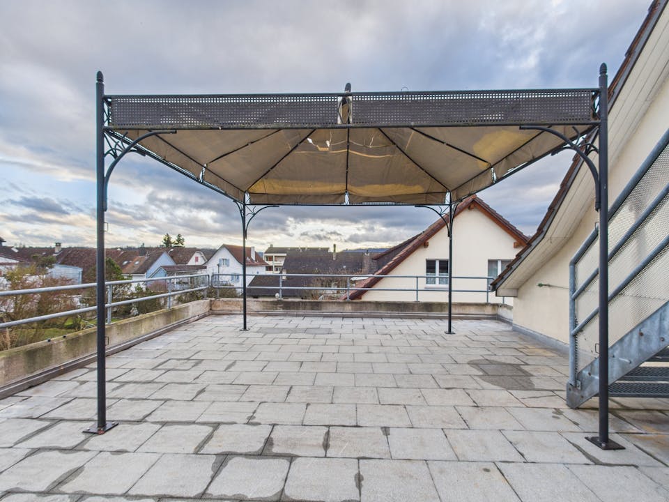 Dachterrasse mit Überdachung