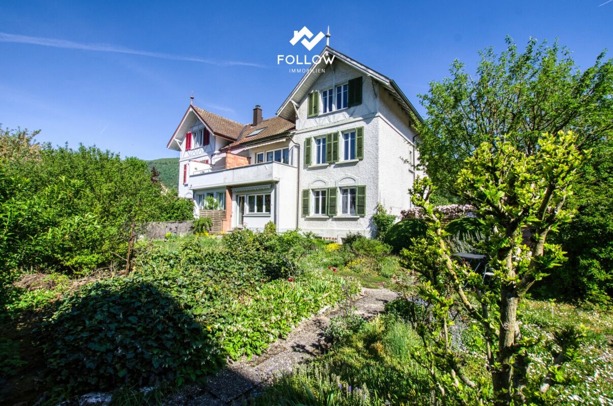 Wohnhaus mit Garten