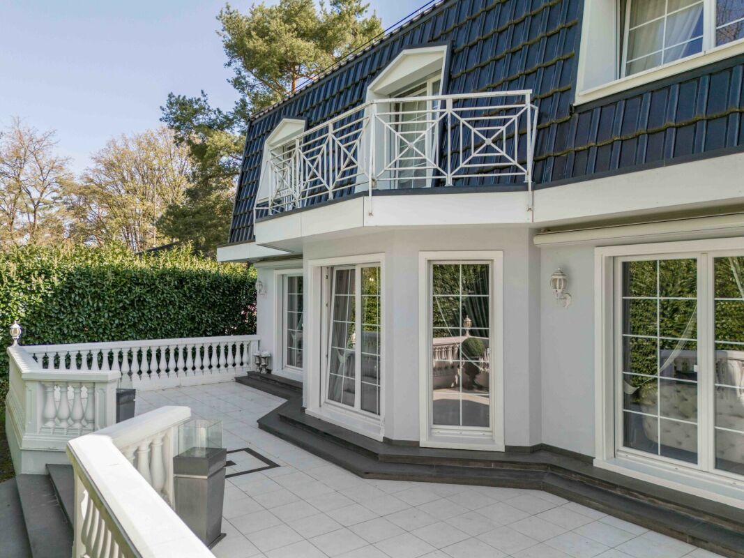 Balkon und Hausfassade