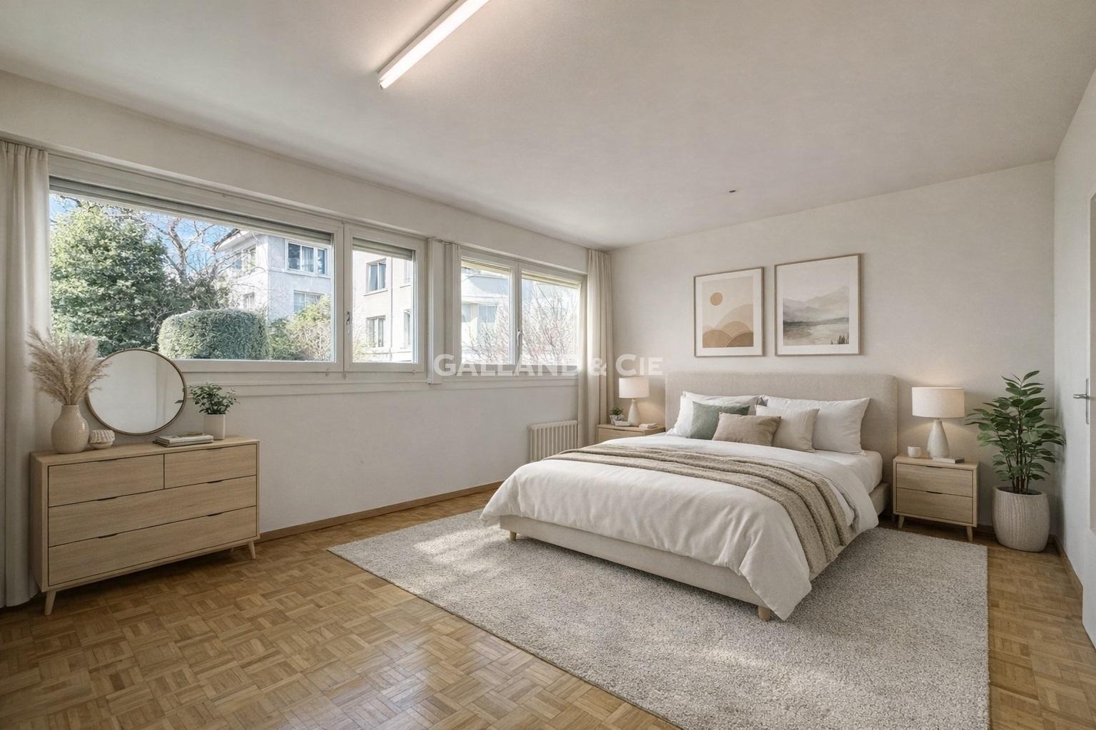 Helles Schlafzimmer in dezenten Naturtönen