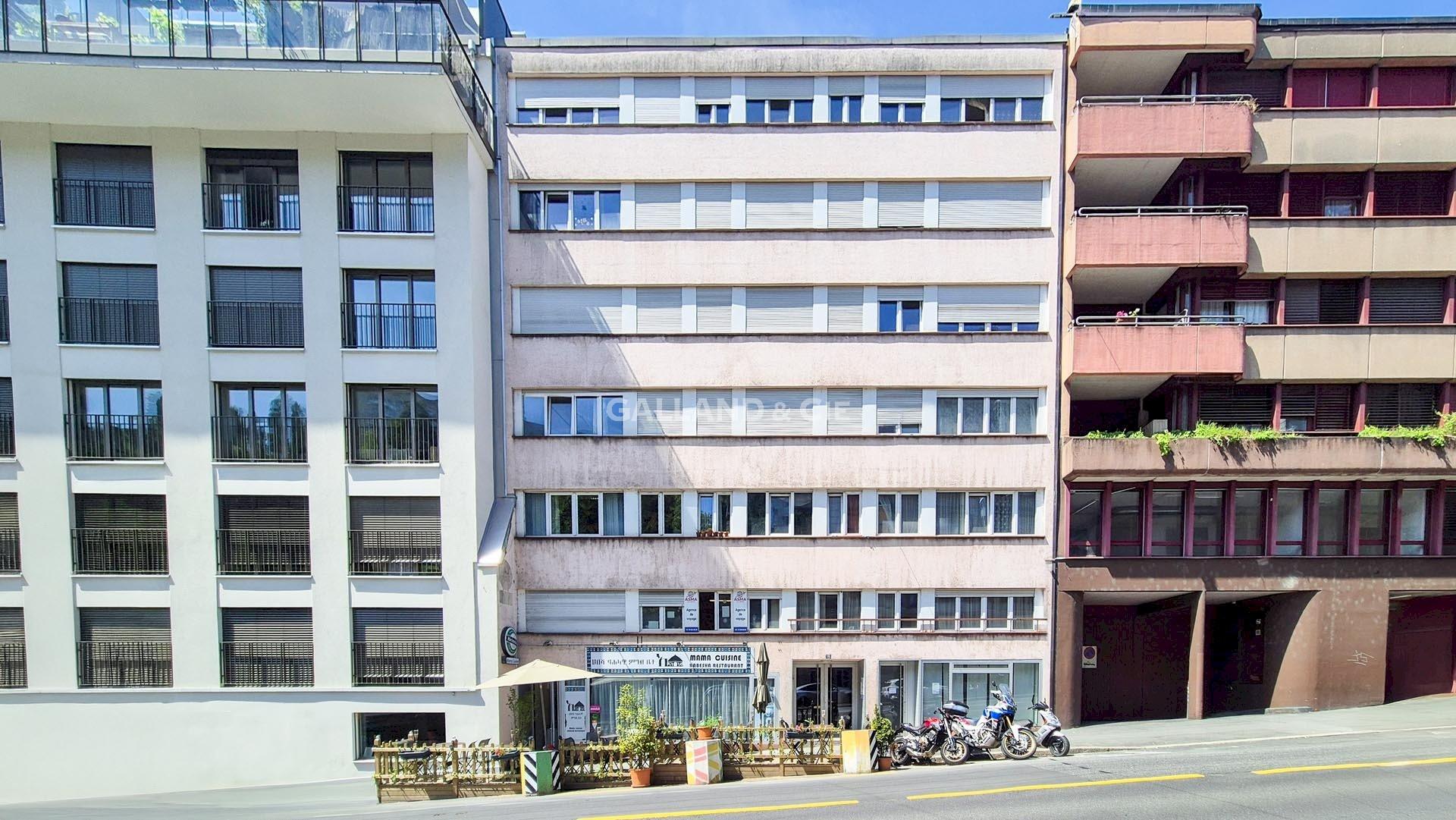 Mehrfamilienhaus mit Ladenlokal