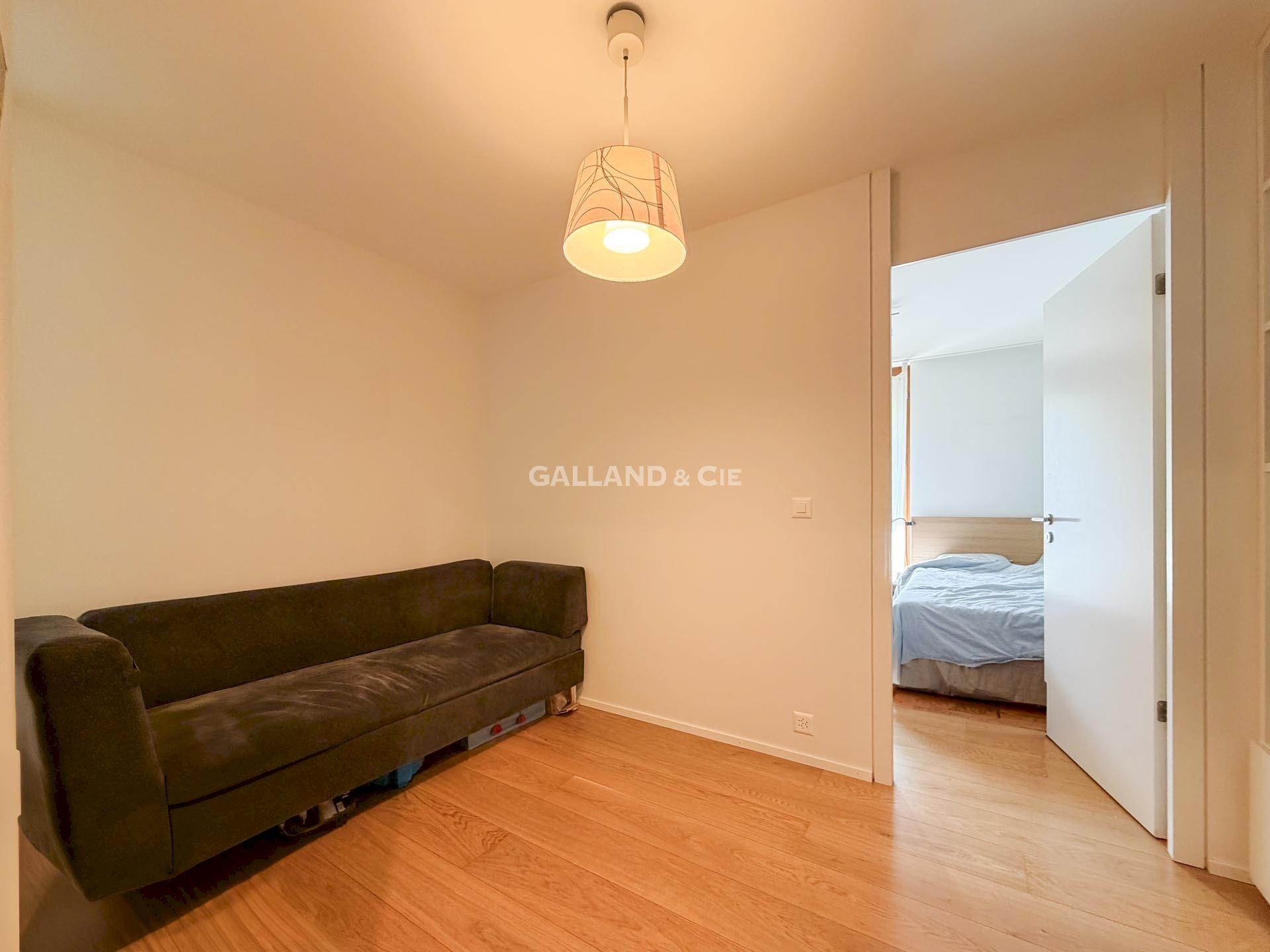 Kleines Schlafzimmer mit Sofa