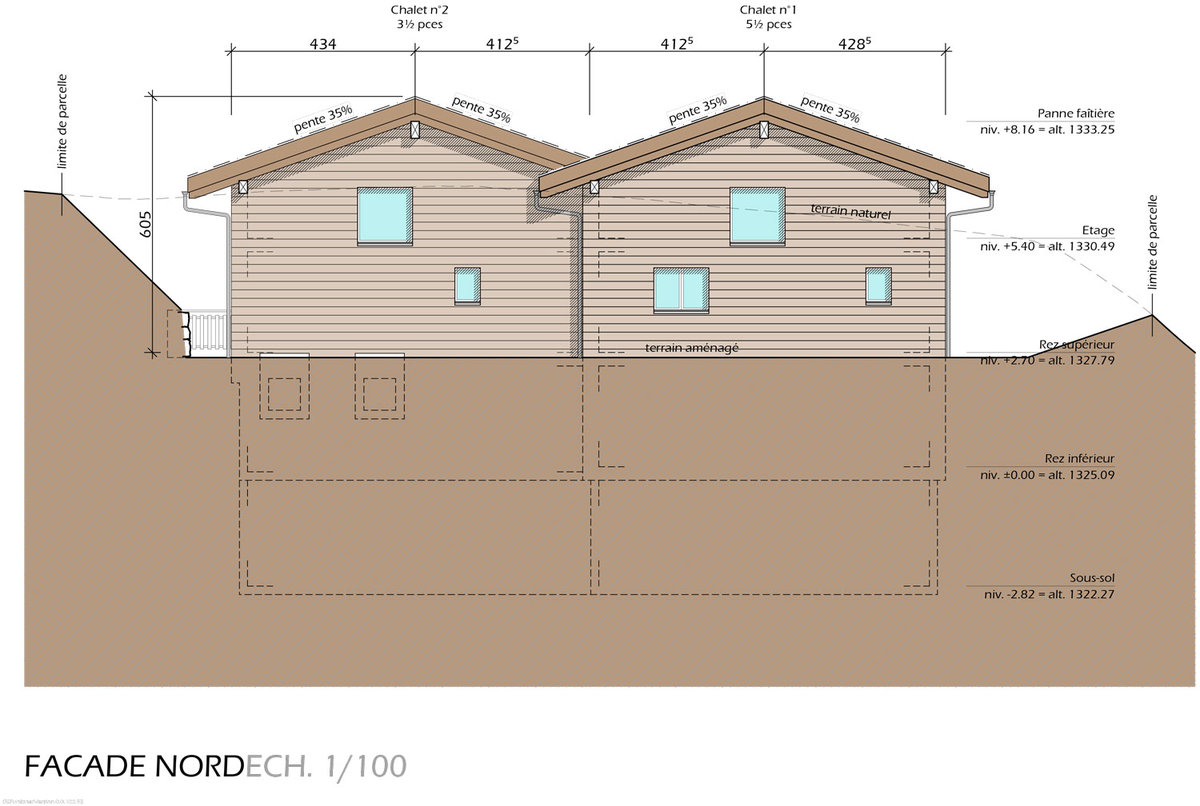 Nordfassade eines Chalet-Doppelhauses