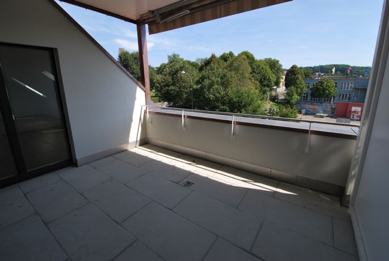 Überdachter Balkon mit Ausblick