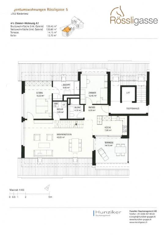 Wohnungsgrundriss mit Terrasse und Lift