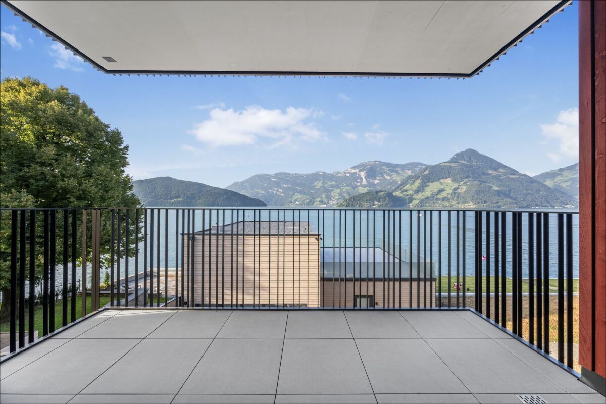 Balkon mit Seeblick