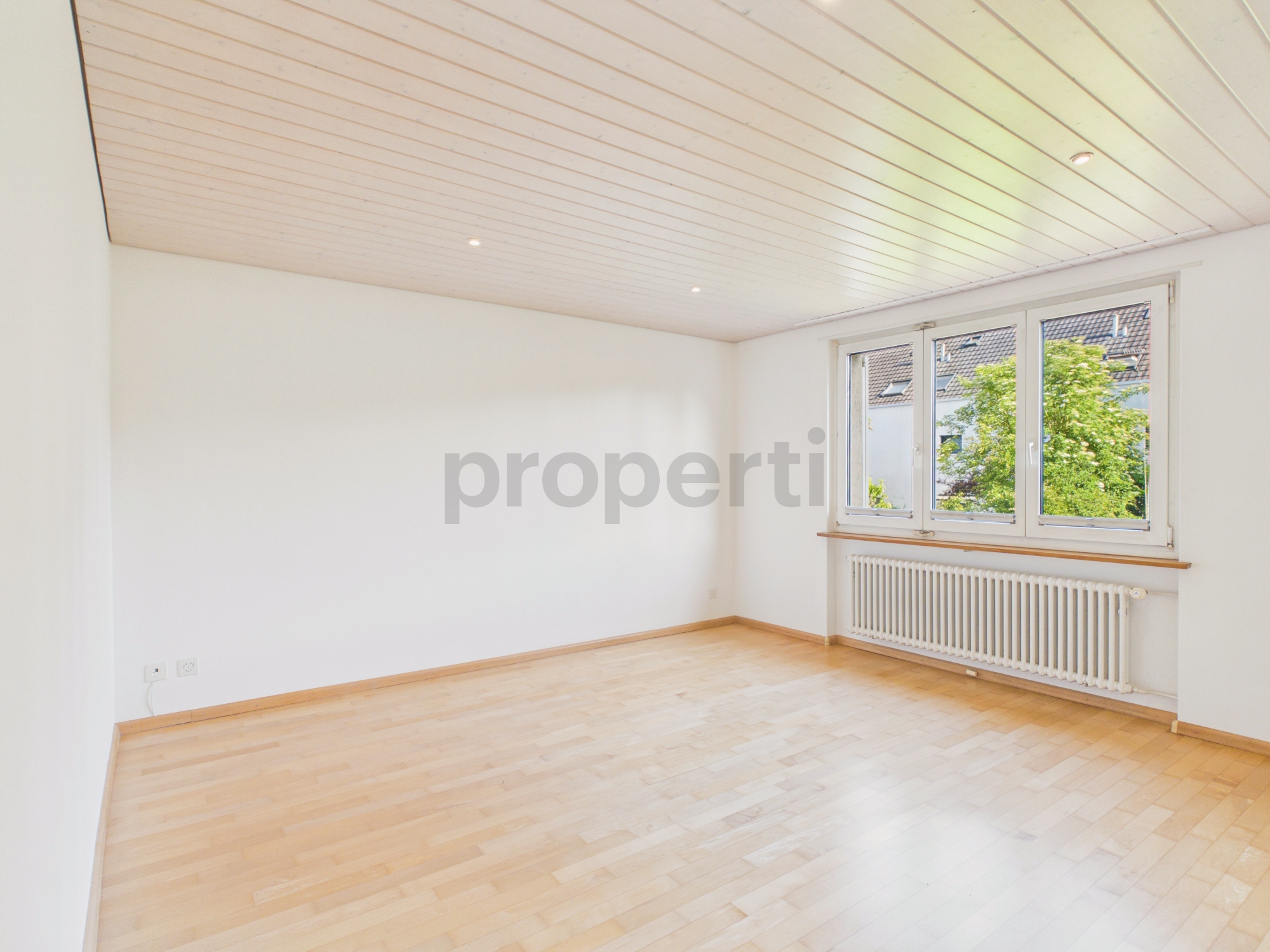Modernes 6.5-Zimmer-Reihenhaus mit grossem Keller, Reinach – Reinach