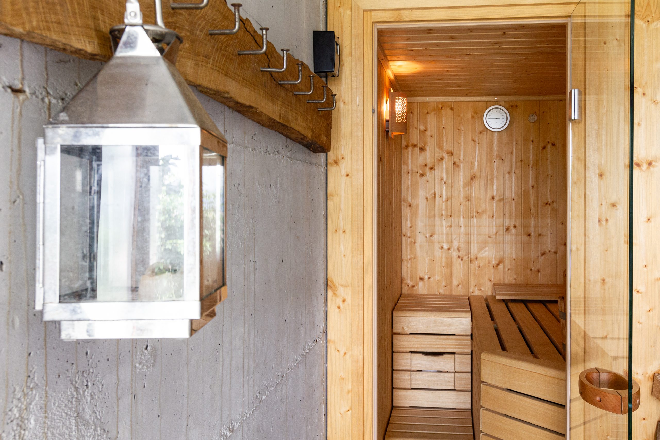 Saunakabine mit Holzinnenausbau