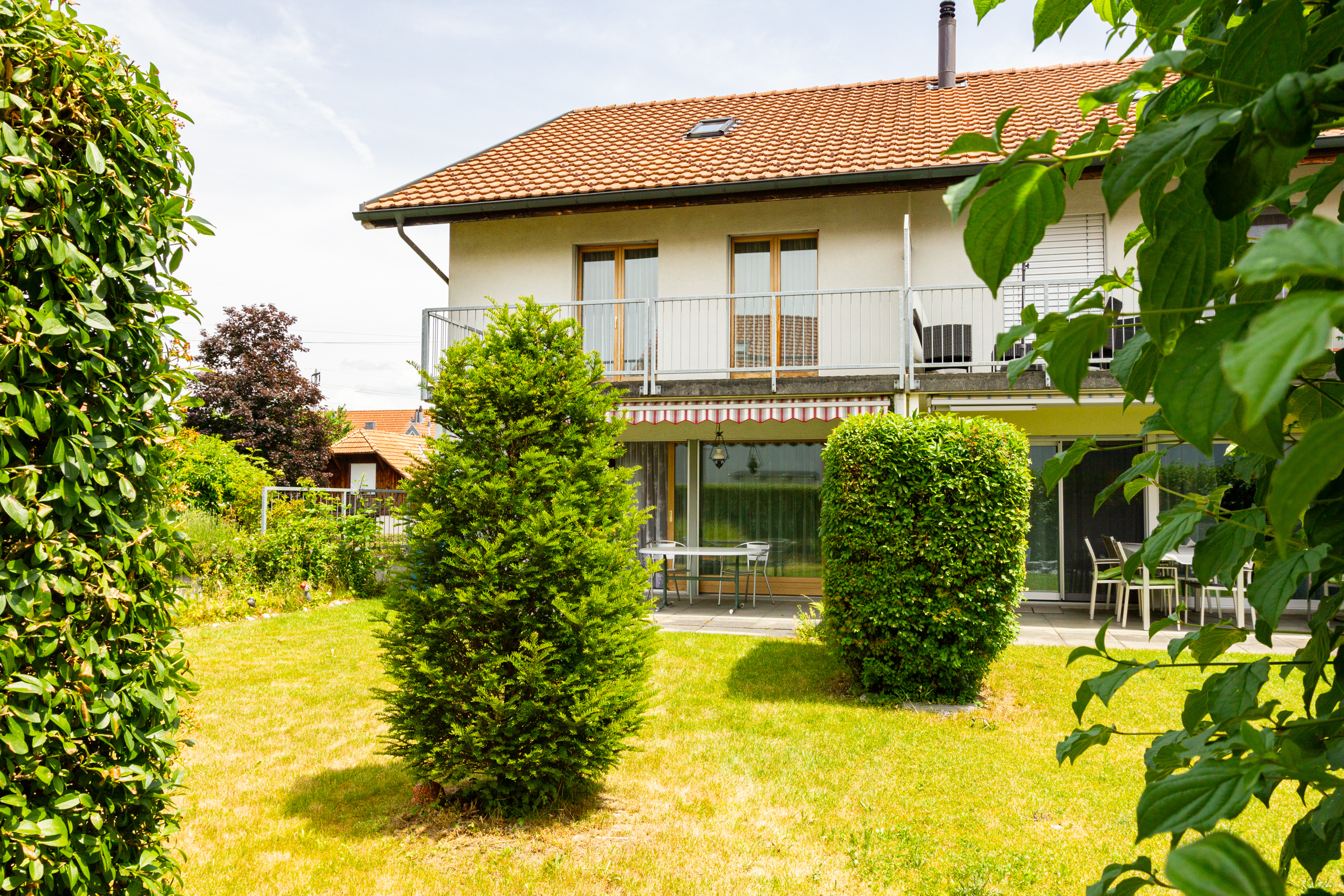 Einfamilienhaus mit Garten und Balkon
