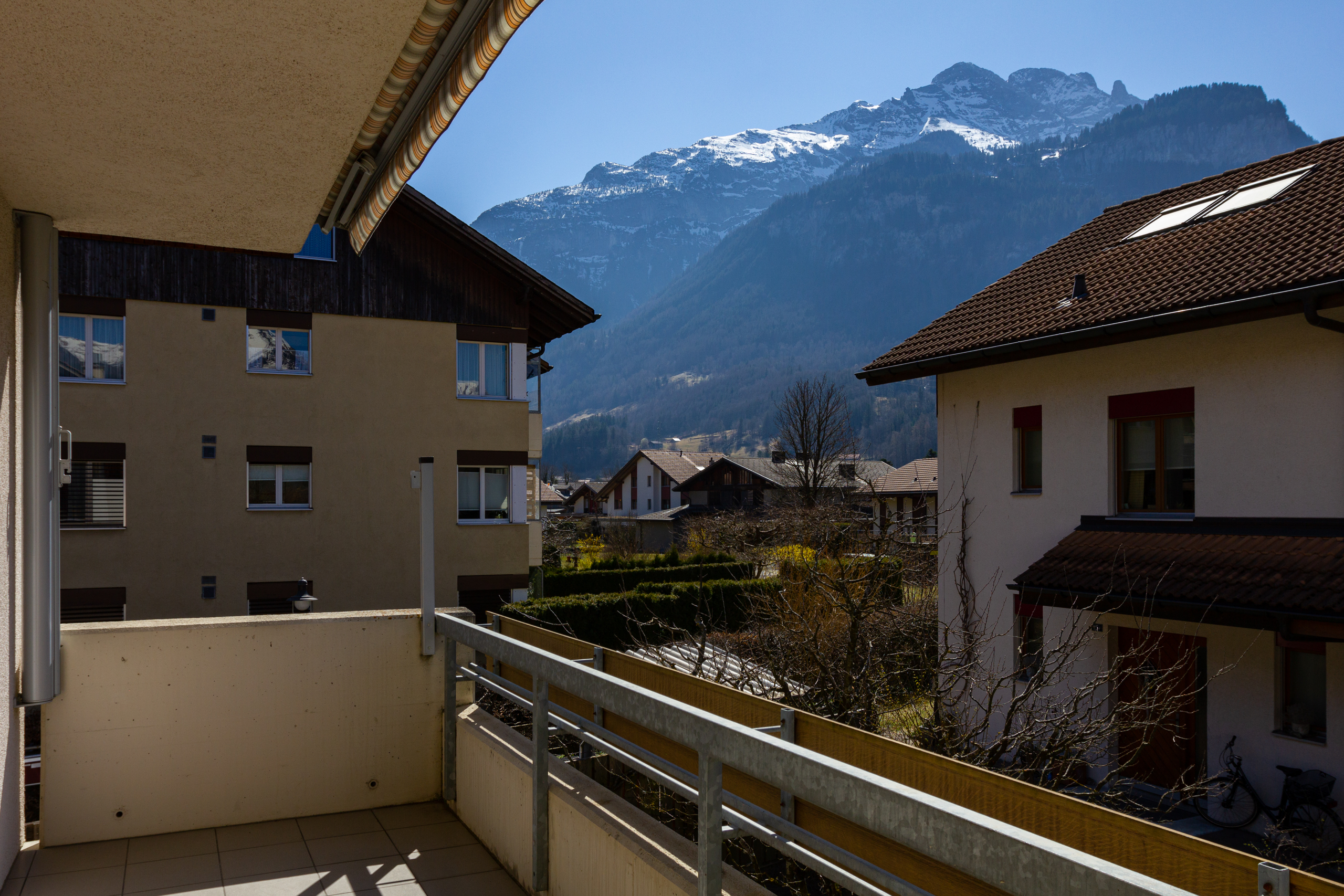 Balkon mit Bergblick