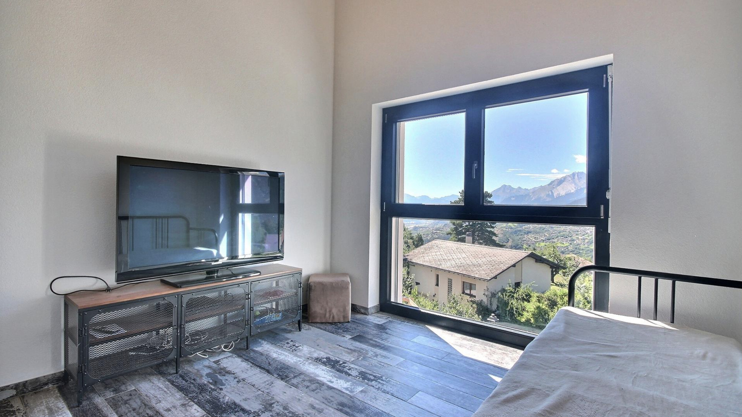 Schlafzimmer mit Bergblick
