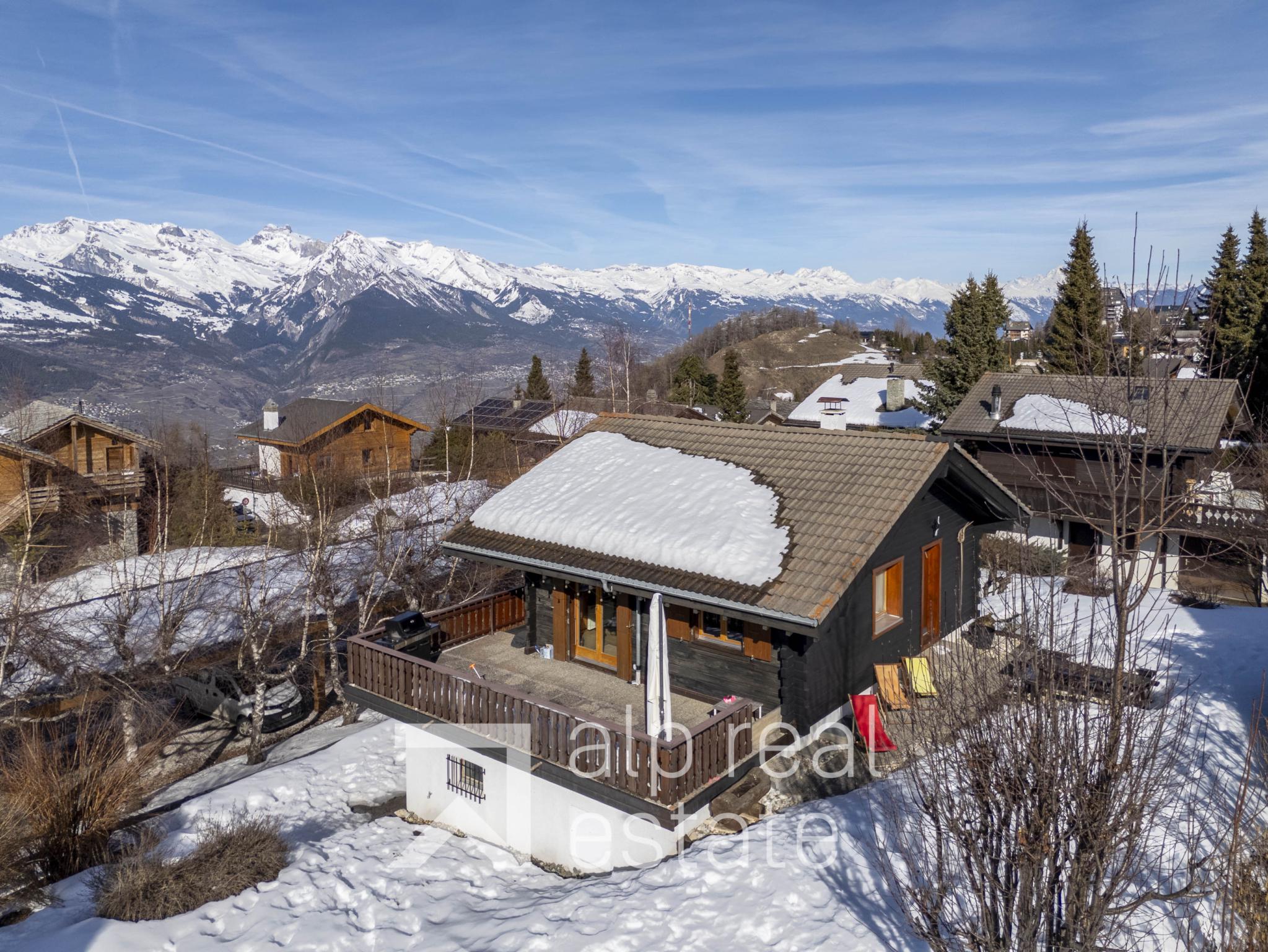 Alpines Chalet mit Panoramablick