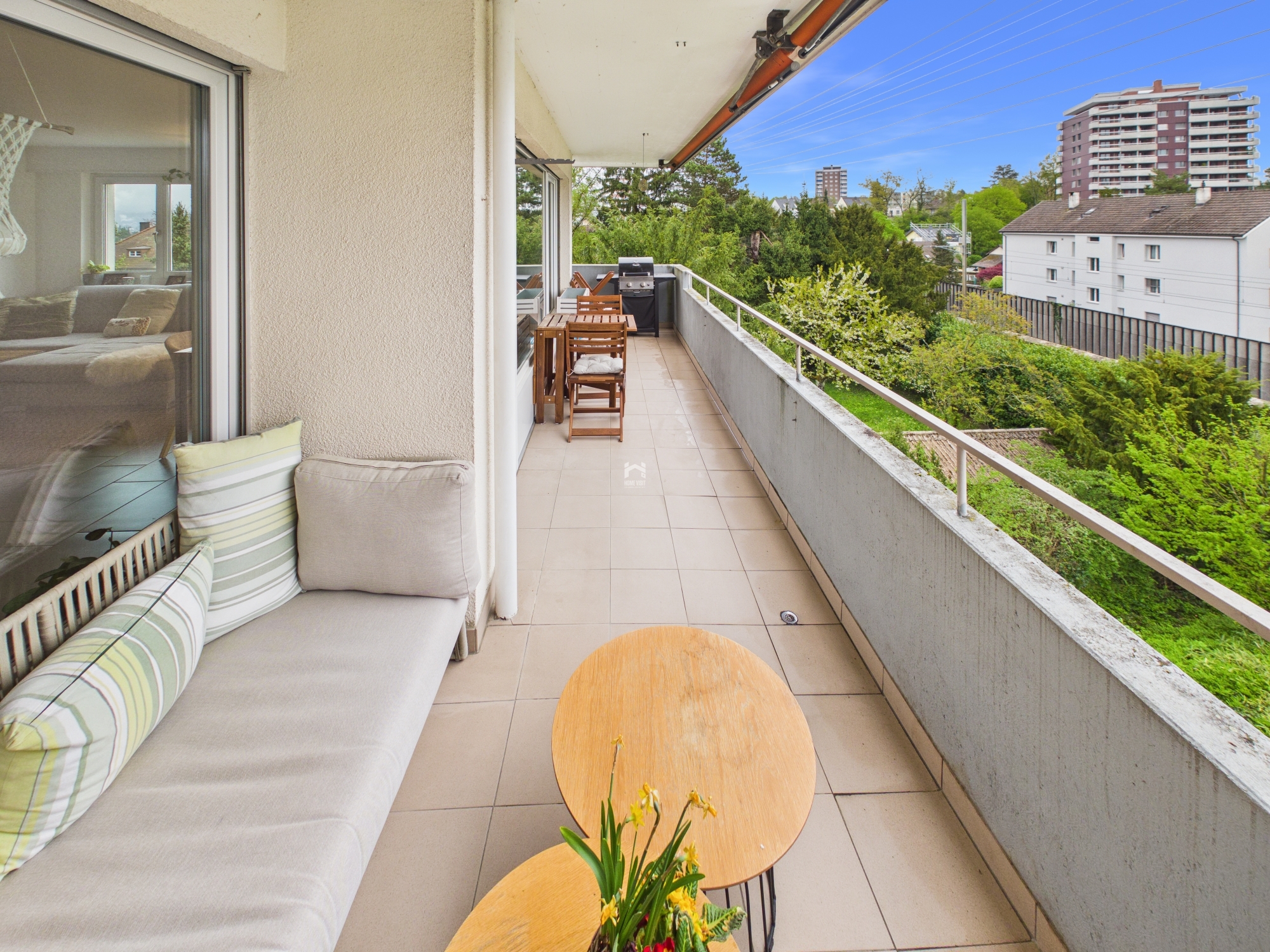 Balkon mit Grünblick