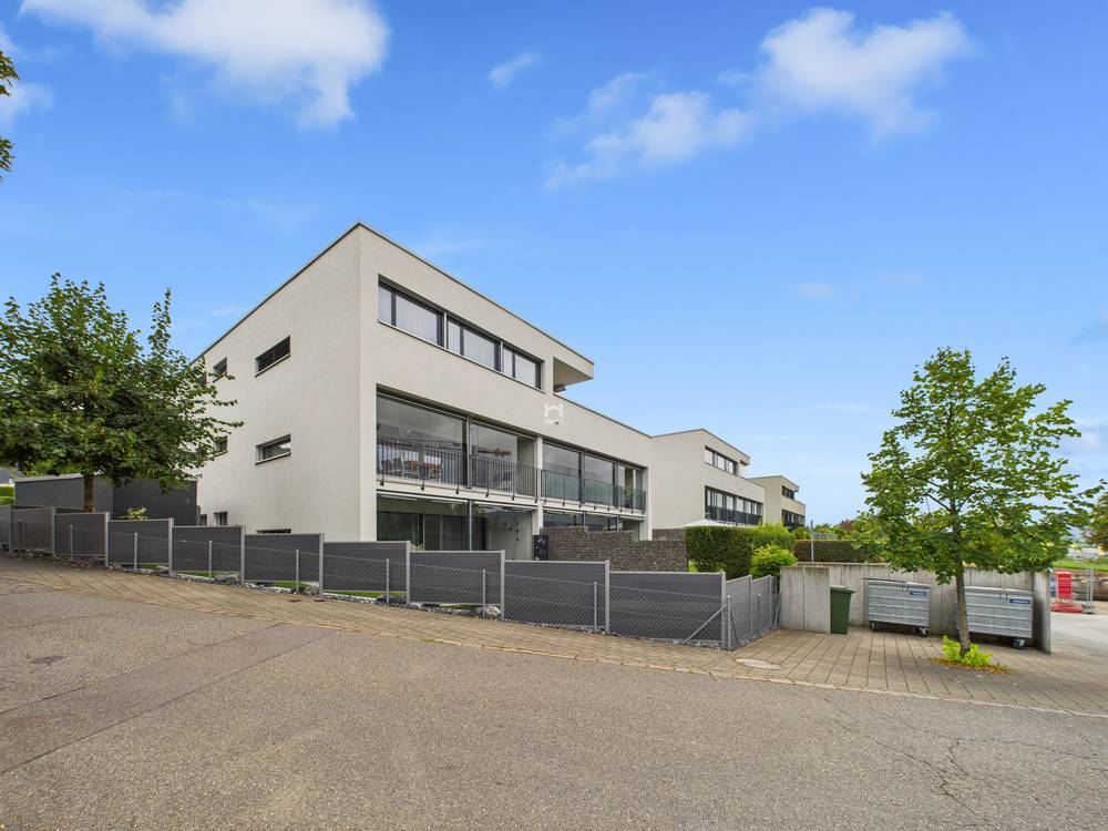Moderne Wohnanlage von außen
