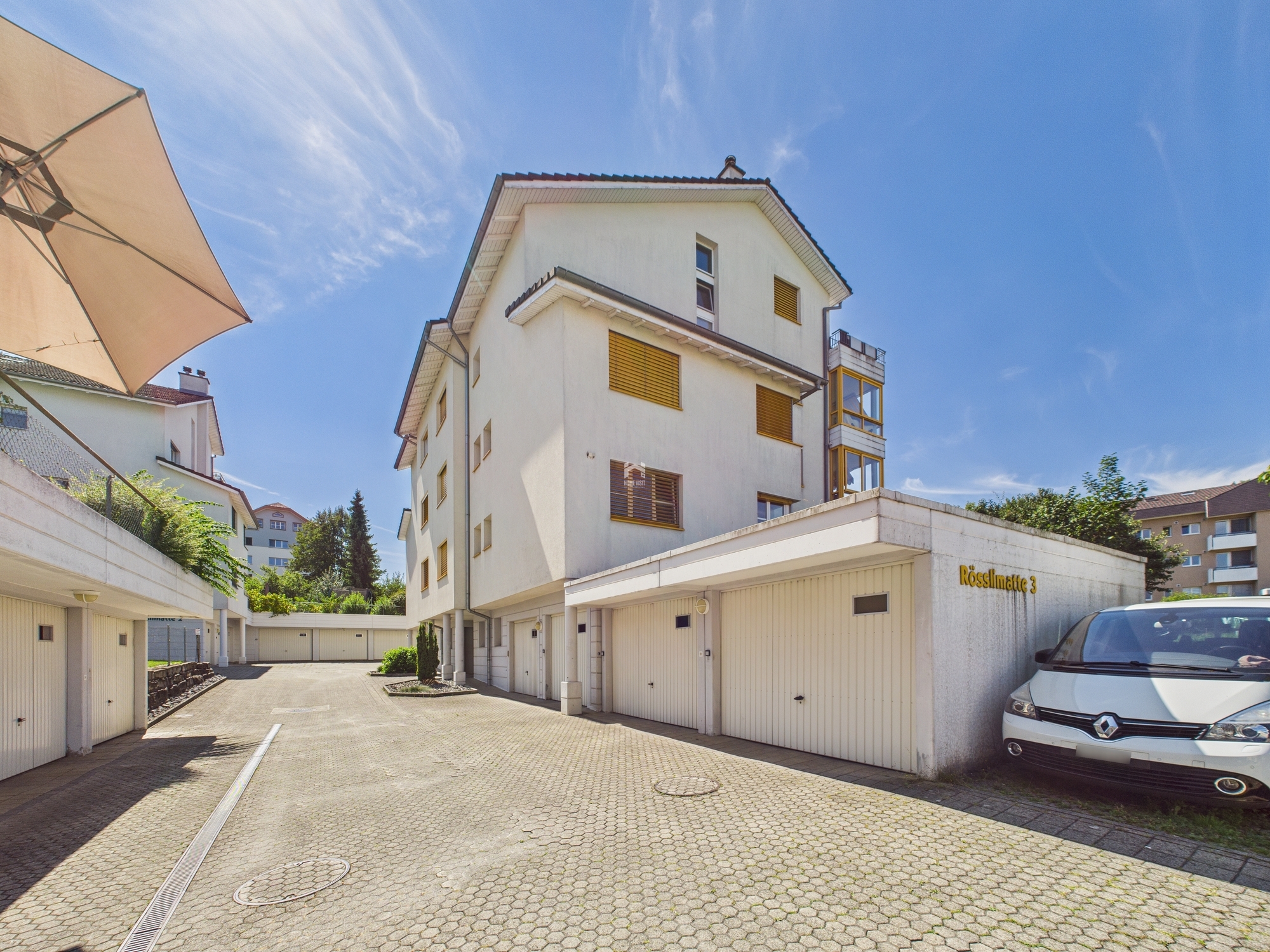 Wohnanlage mit Garagenhof