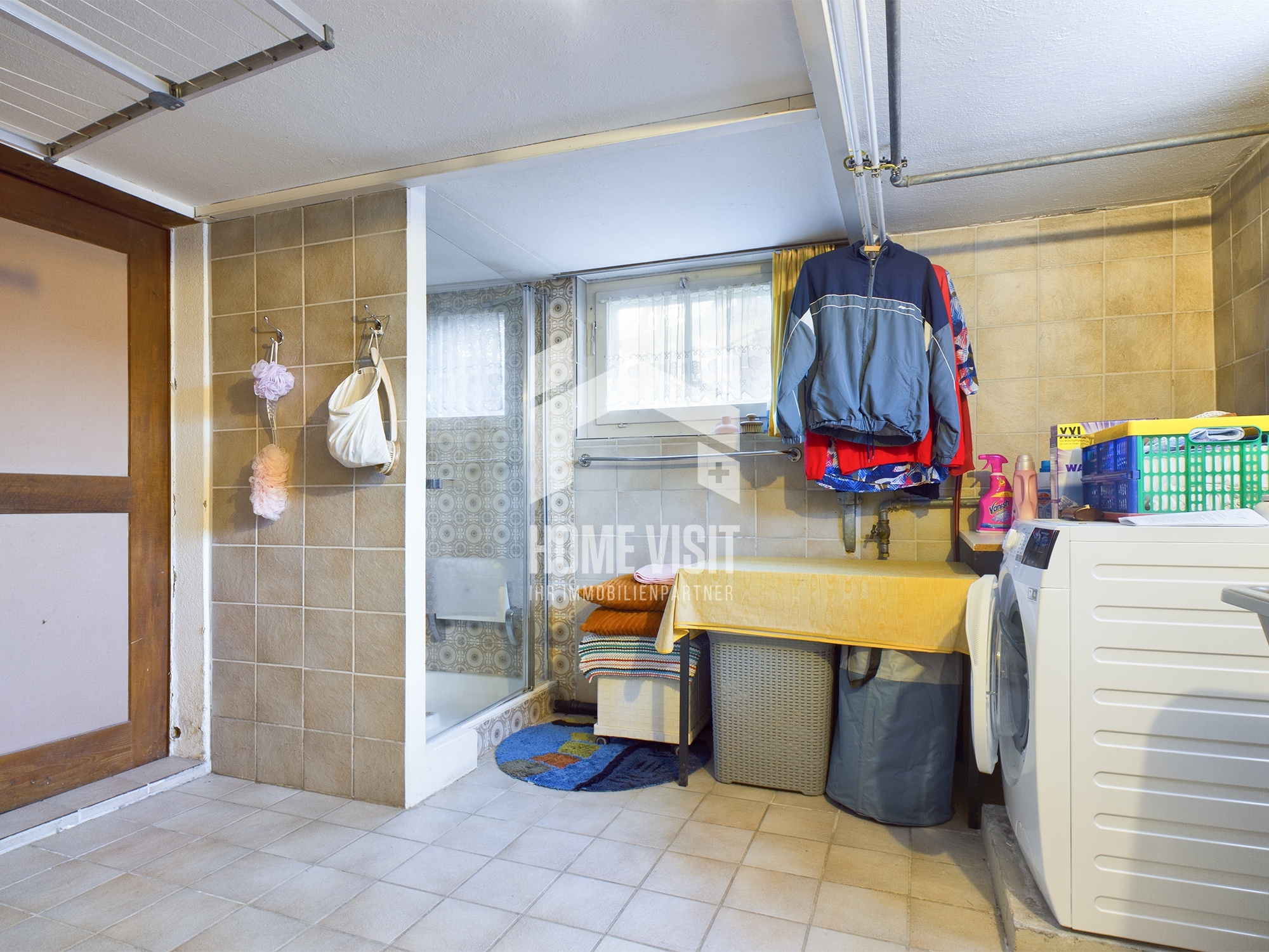 Waschkeller mit Dusche