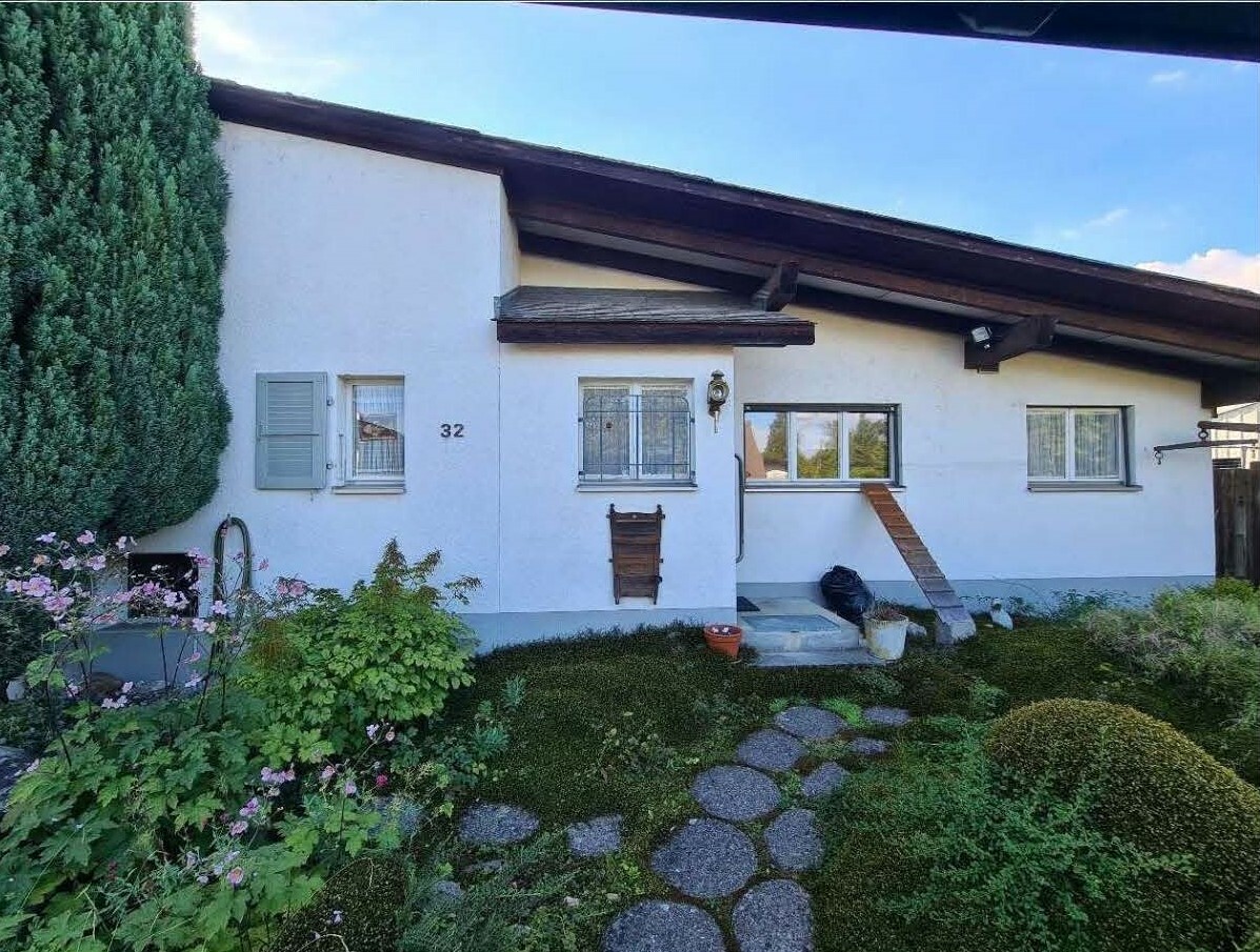 Einfamilienhaus mit Garten